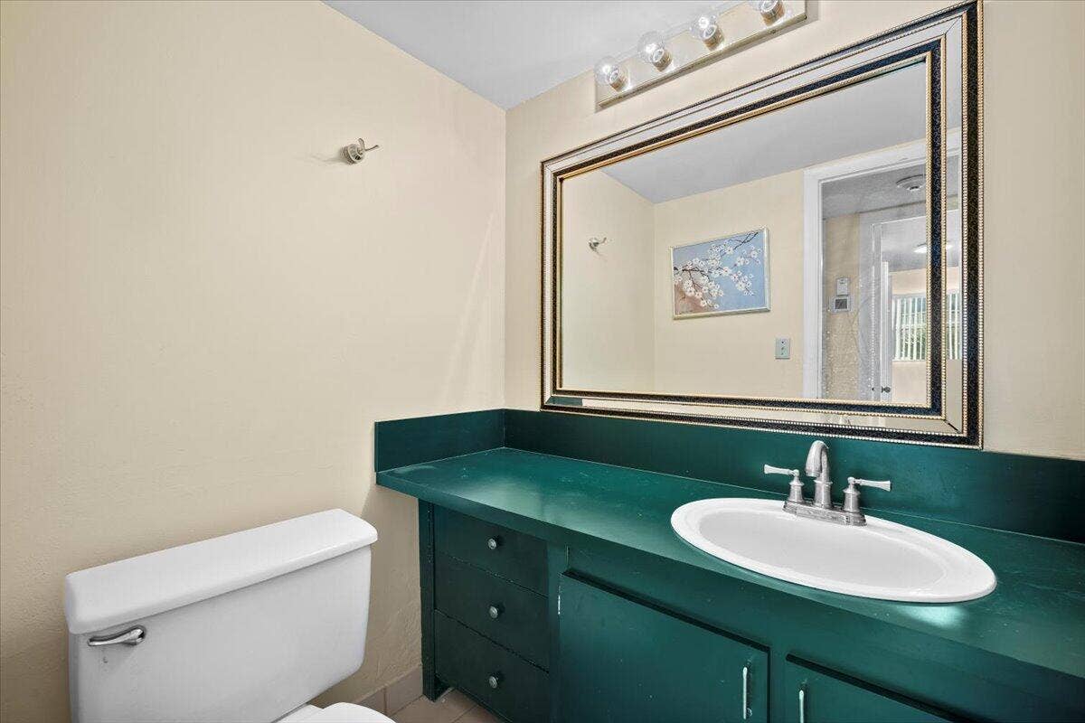3540 S Ocean Boulevard, #309, South Palm Beach, FL 33480 1/2 Bath