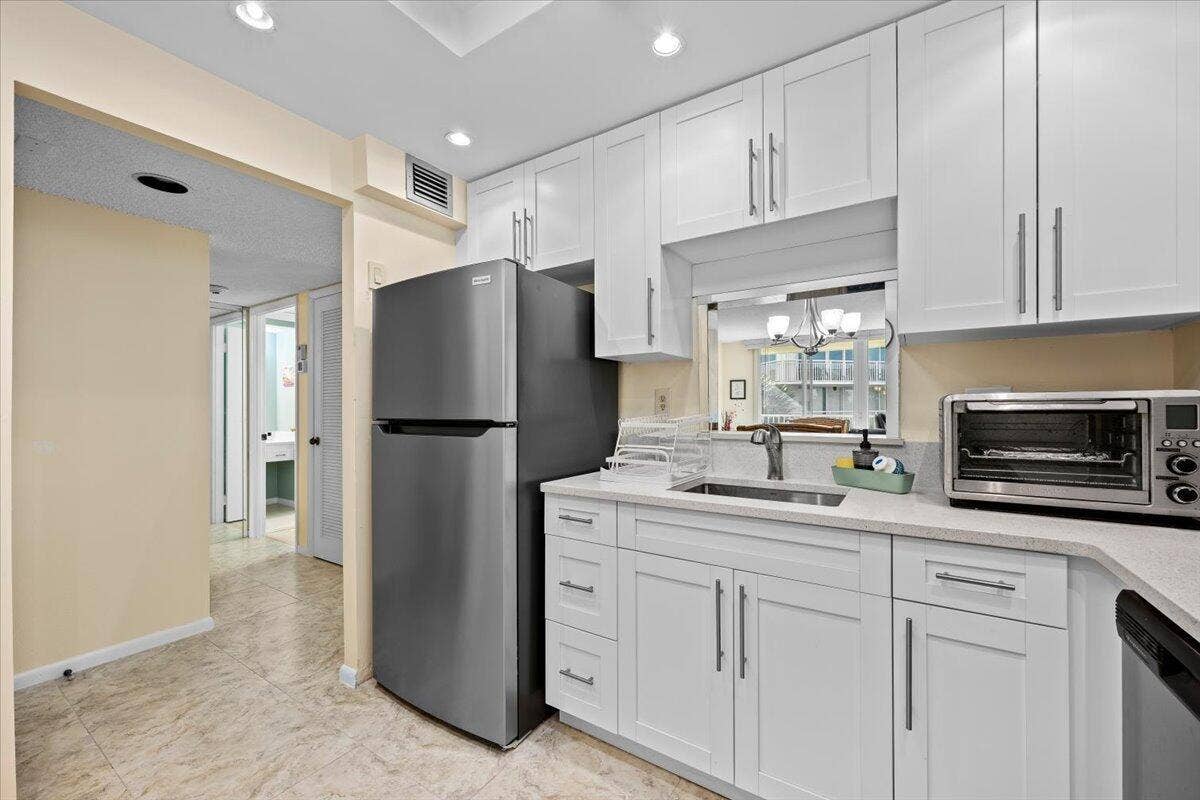 3540 S Ocean Boulevard, #309, South Palm Beach, FL 33480 Kitchen 2