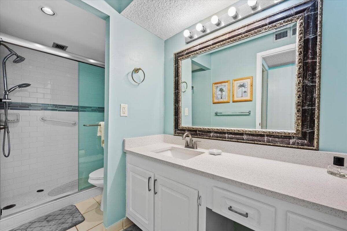 3540 S Ocean Boulevard, #309, South Palm Beach, FL 33480 Full Bath