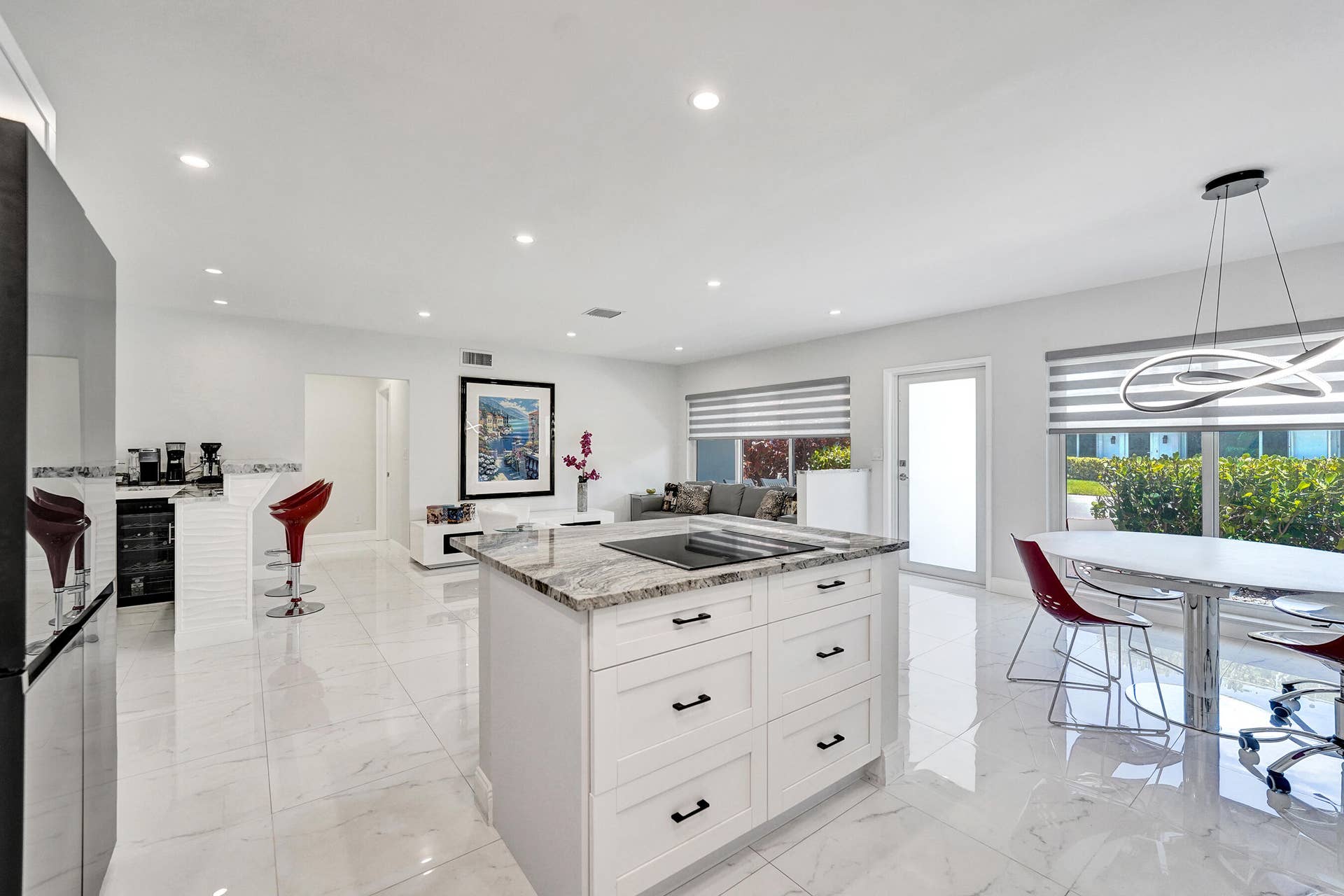 1431 S Ocean Boulevard, #2, Lauderdale By The Sea, FL 33062 11-kitchen DSC03213