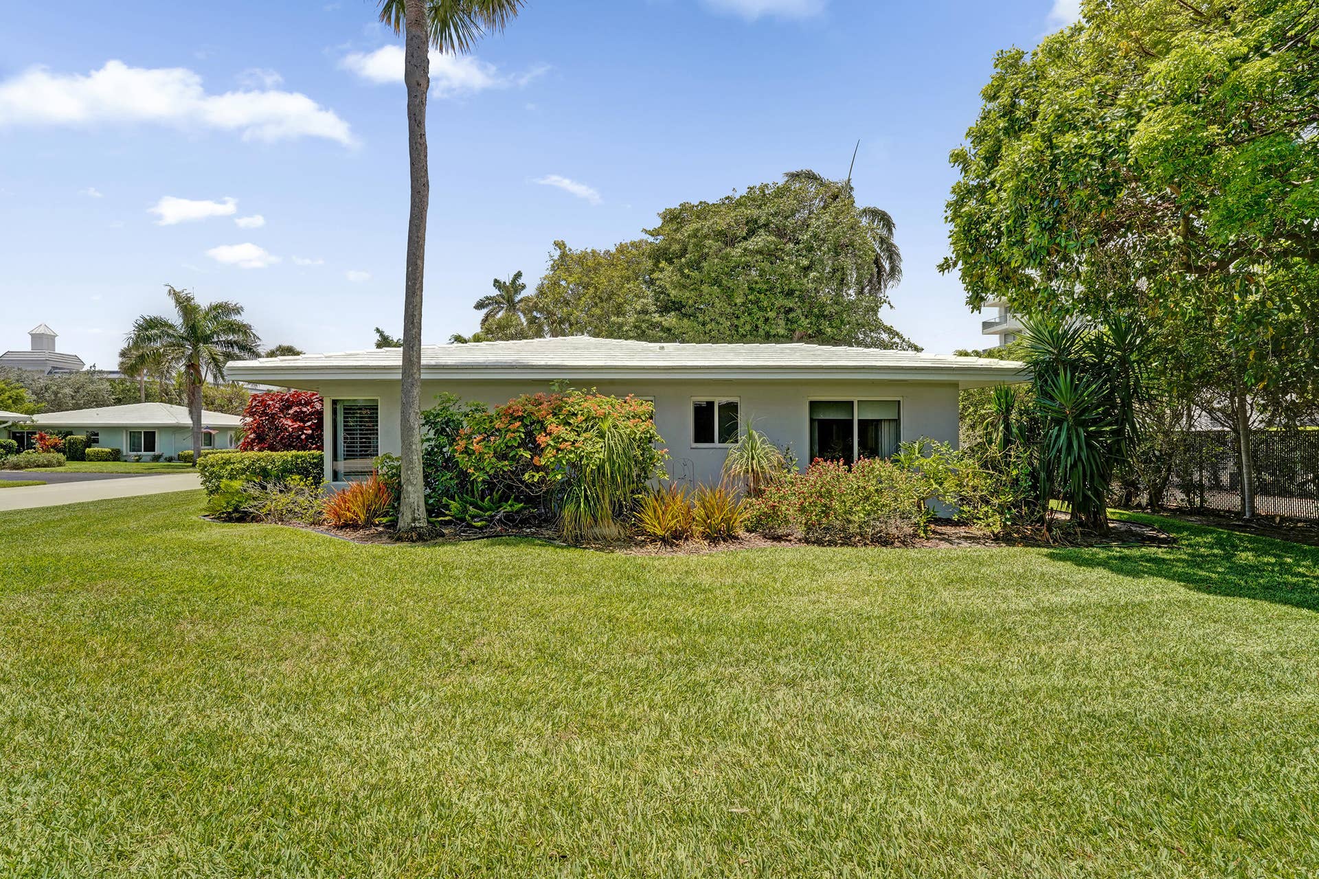 1431 S Ocean Boulevard, #2, Lauderdale By The Sea, FL 33062 34-back yard side DSC03360