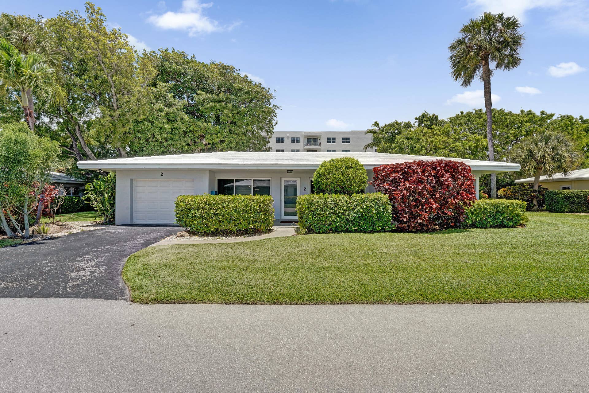 1431 S Ocean Boulevard, #2, Lauderdale By The Sea, FL 33062 2-front exterior DSC03138