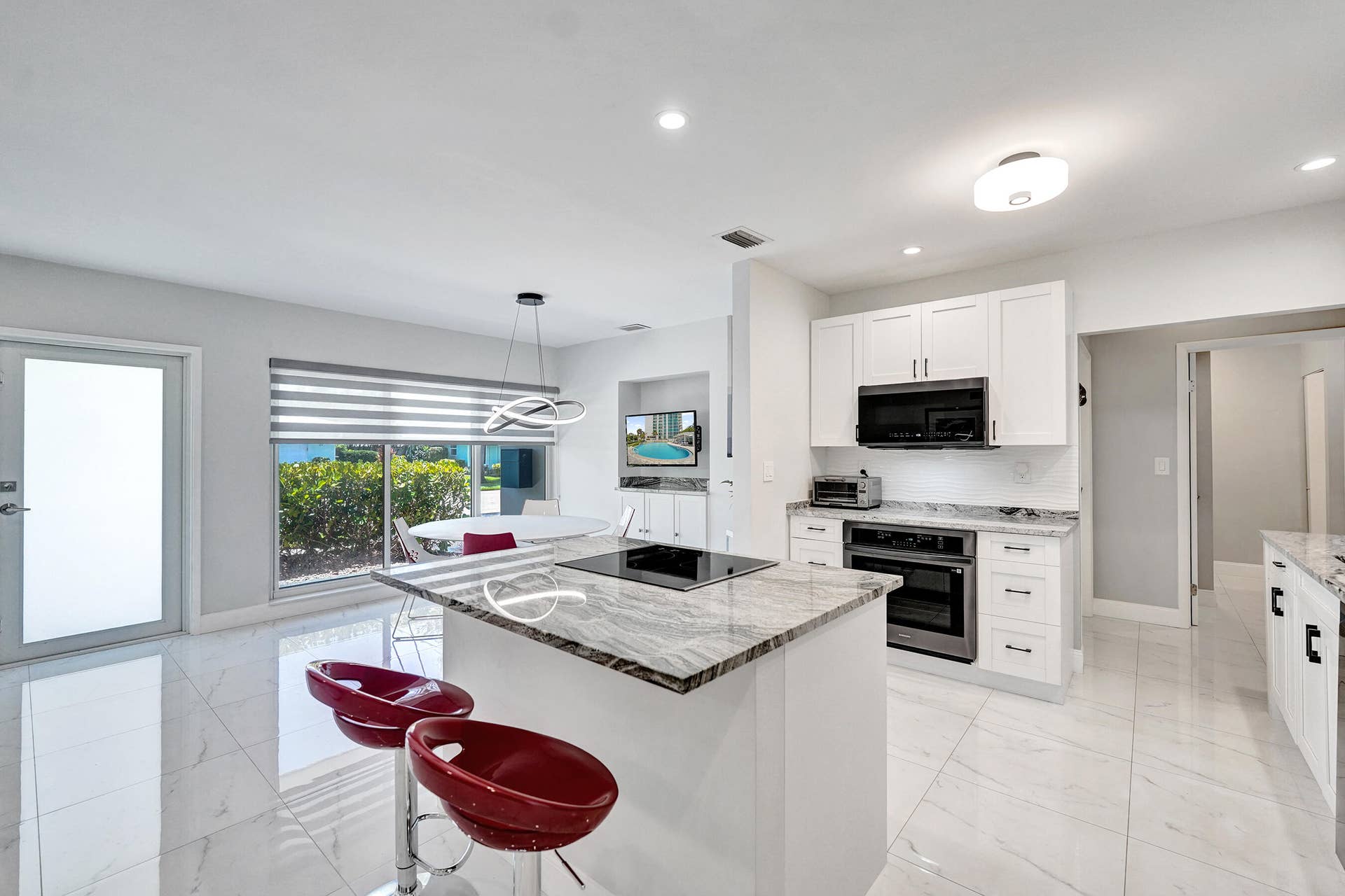 1431 S Ocean Boulevard, #2, Lauderdale By The Sea, FL 33062 12-kitchen to dining DSC03201