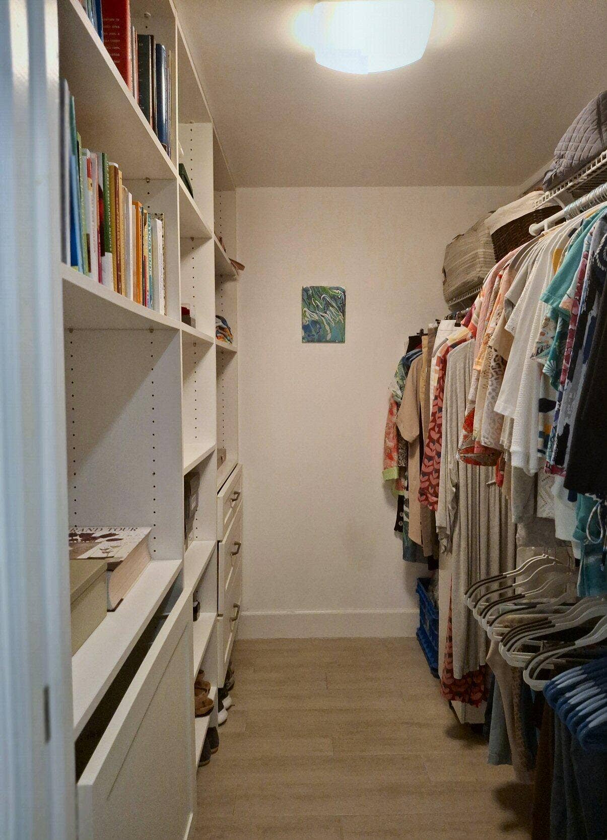 123 Lakeshore Drive, #1845, North Palm Beach, FL 33408 Hers walk-in