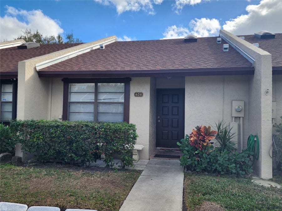 Property photo for 624 NW 47th Street, Deerfield Beach, FL