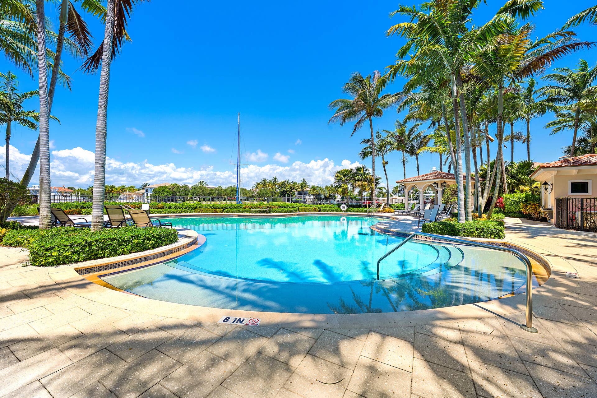 13501 Treasure Cove Circle, North Palm Beach, FL 33408 Community Pool