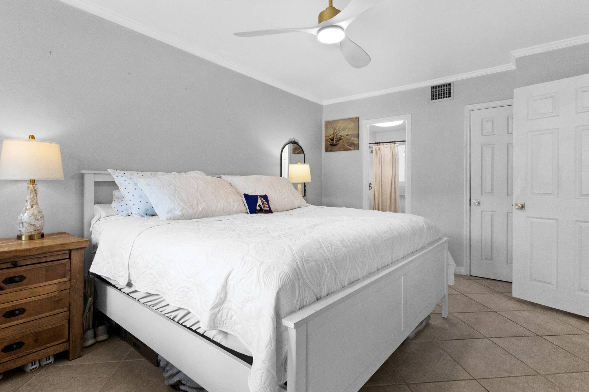 1000 SE 4th Street, #209-210, Fort Lauderdale, FL 33301 Bedroom