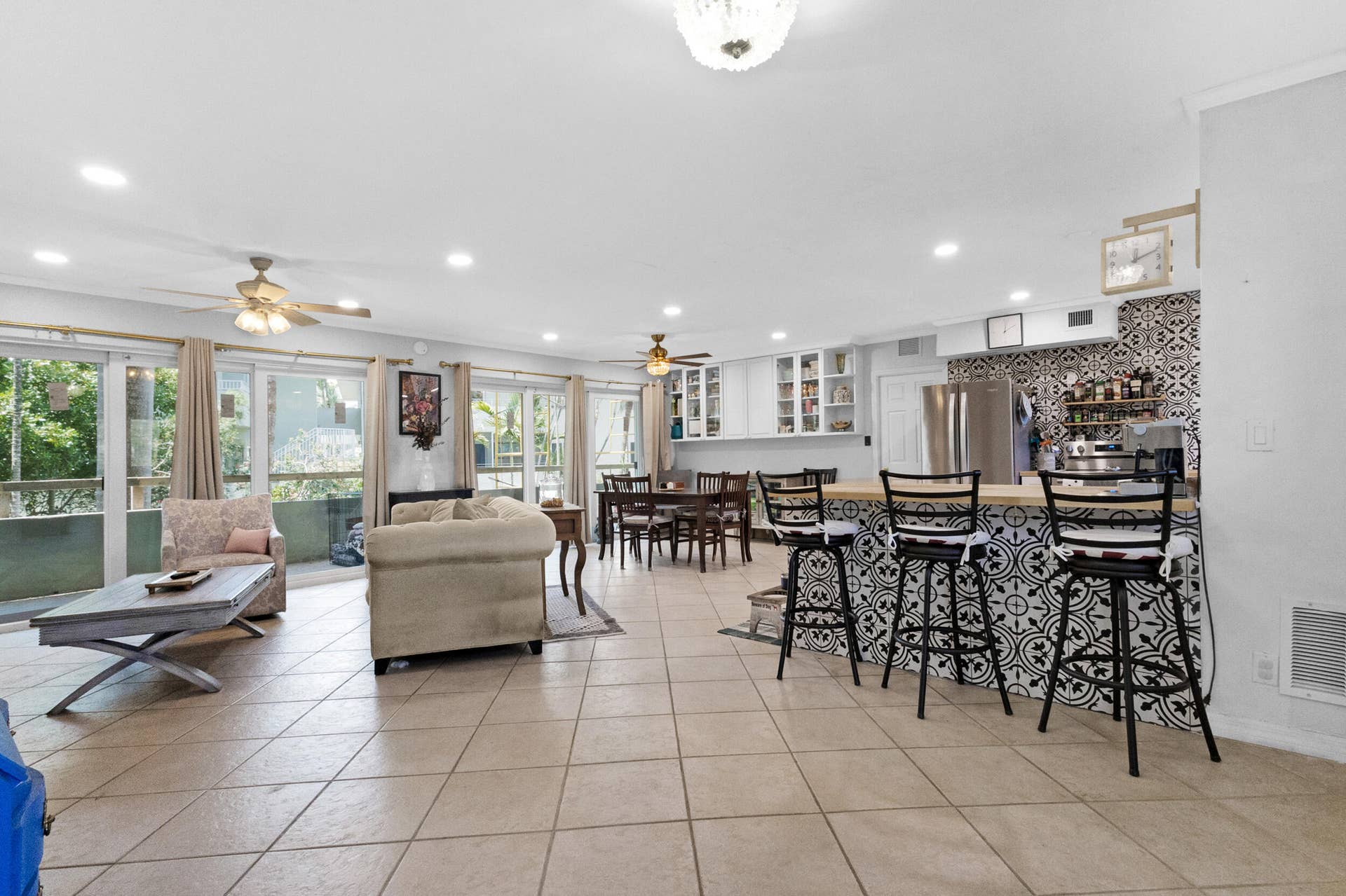 1000 SE 4th Street, #209-210, Fort Lauderdale, FL 33301 Large open floor plan