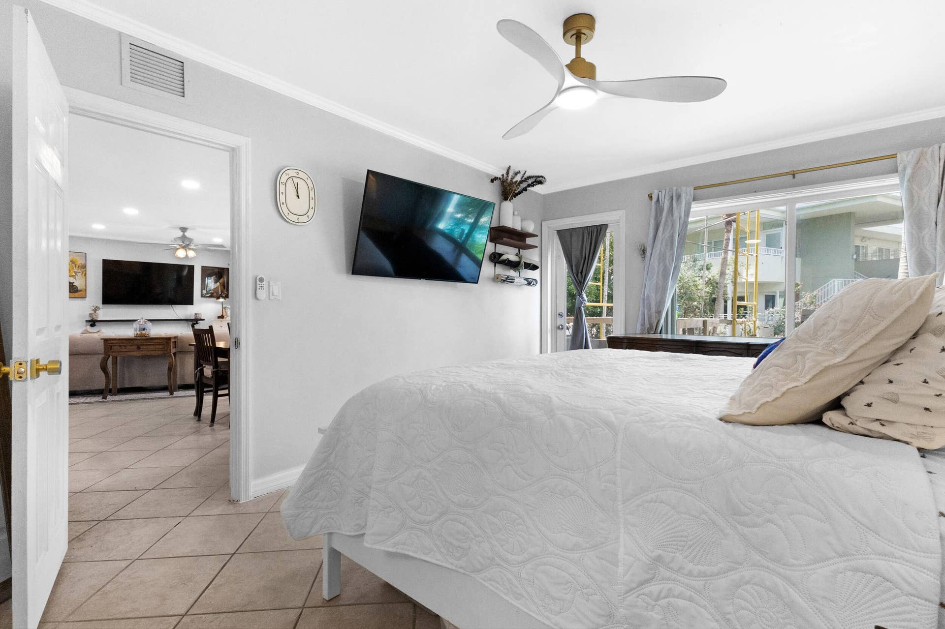 1000 SE 4th Street, #209-210, Fort Lauderdale, FL 33301 Both Bedrooms have bathrooms and can be master suites