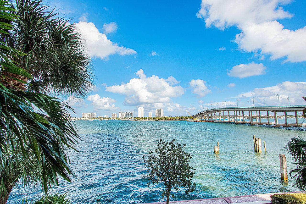 2640 Lake Shore Drive, #2508, Riviera Beach, FL 33404 044-2650LakeShoreDr-RivieraBeach-FL-smal