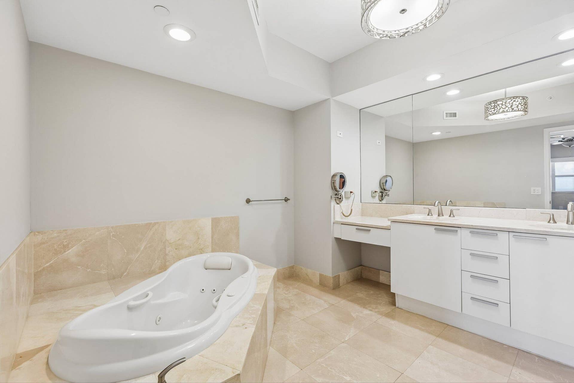 2640 Lake Shore Drive, #2508, Riviera Beach, FL 33404 36-web-or-mls-Lake Shore Dr 2508-S2105-0