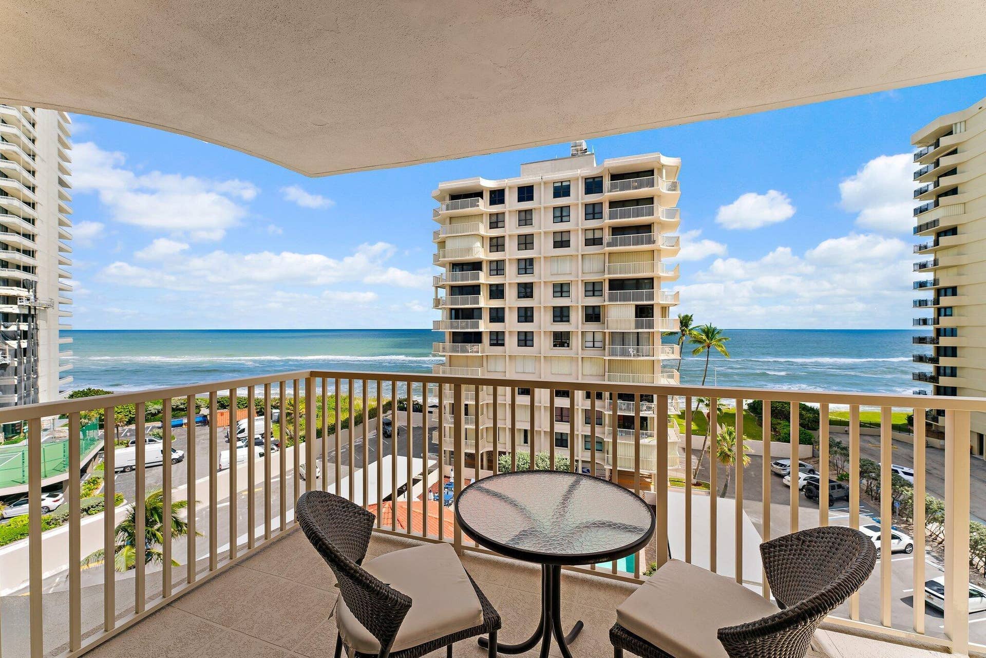 5480 N Ocean Drive, #B6b, Singer Island, FL 33404 Ocean view - Sunrise