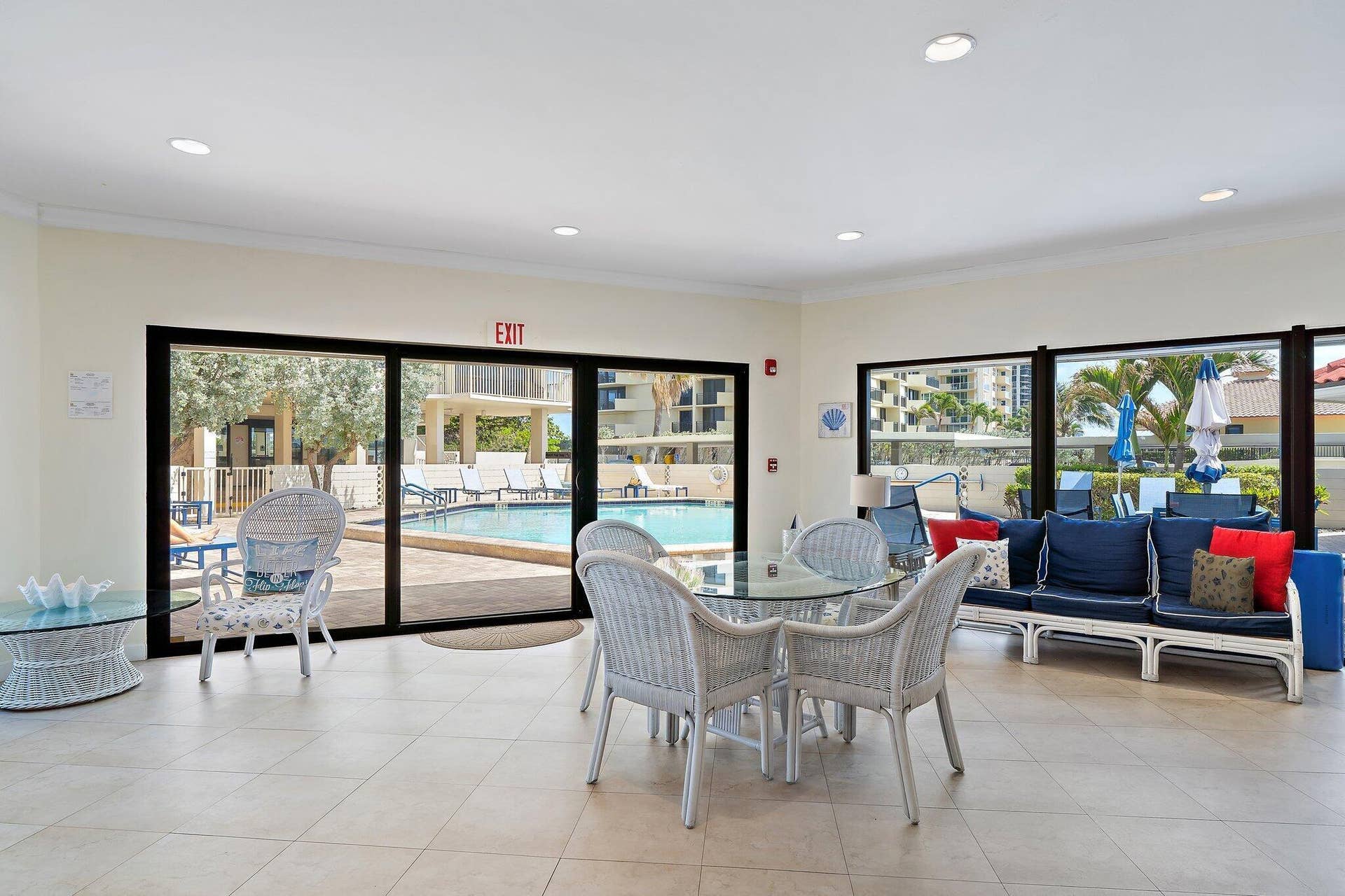 5480 N Ocean Drive, #B6b, Singer Island, FL 33404 Community room