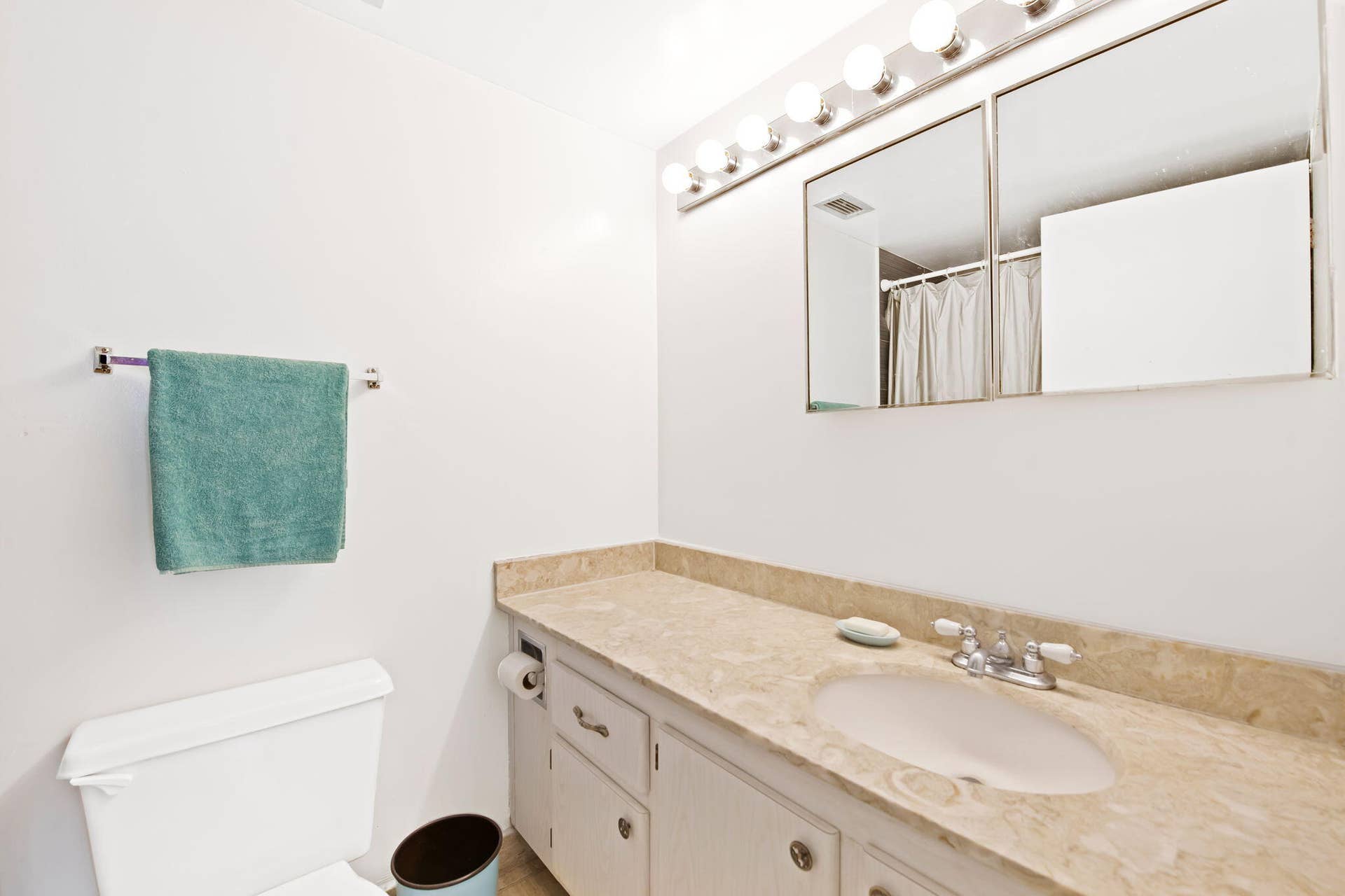 3725 S Ocean Drive, #420, Hollywood, FL 33019 9-web-or-mls-DSC_8836-1