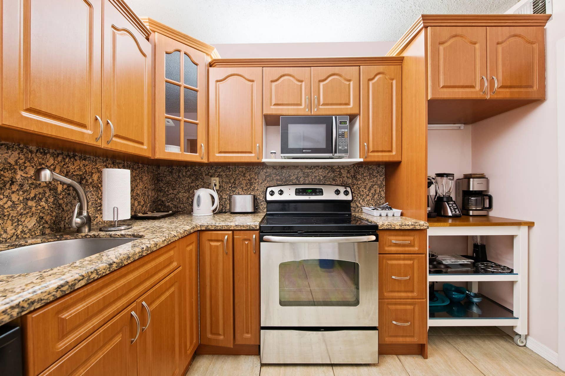 3725 S Ocean Drive, #420, Hollywood, FL 33019 13-web-or-mls-DSC_8854