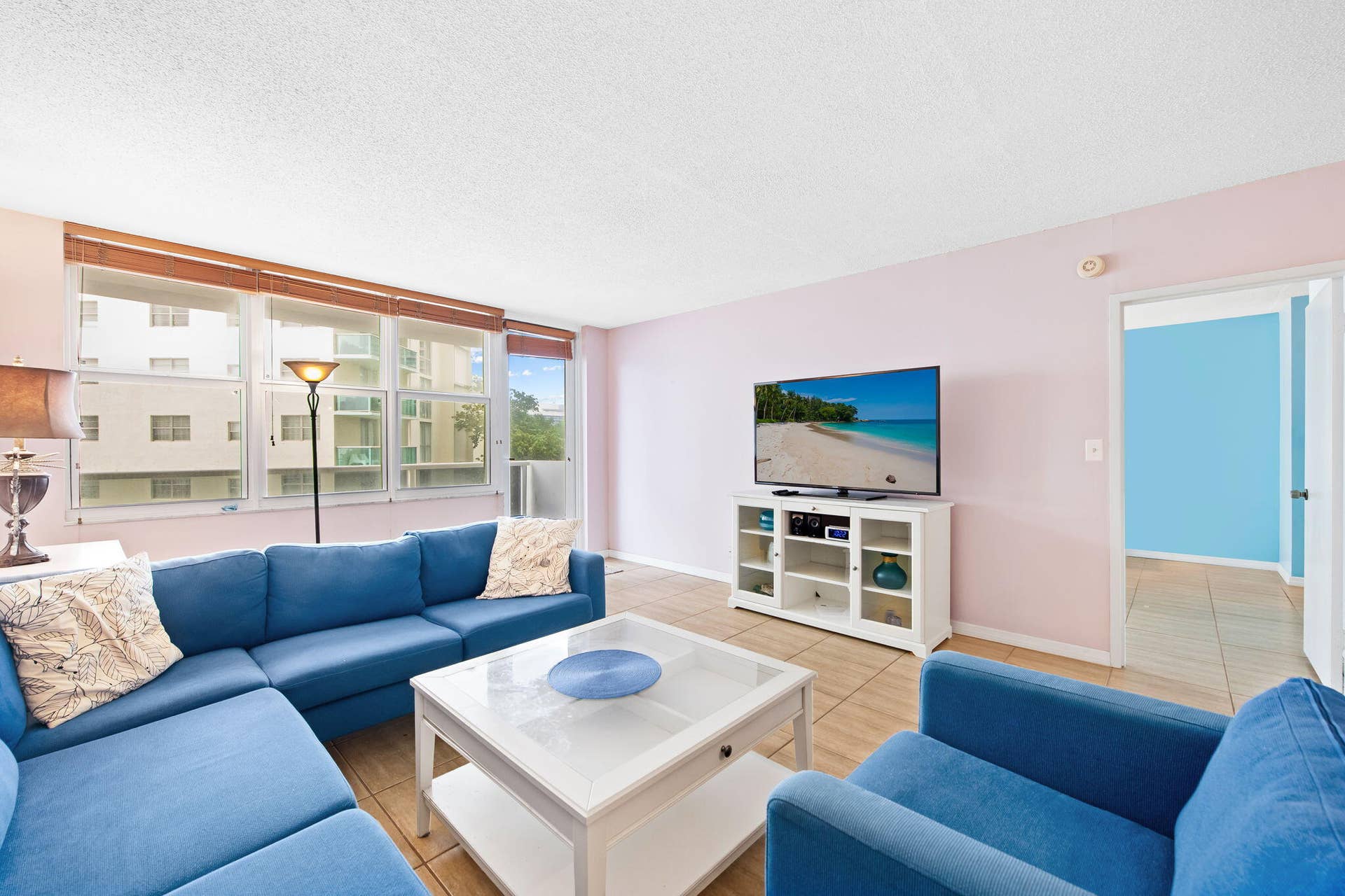 3725 S Ocean Drive, #420, Hollywood, FL 33019 6-web-or-mls-DSC_8827