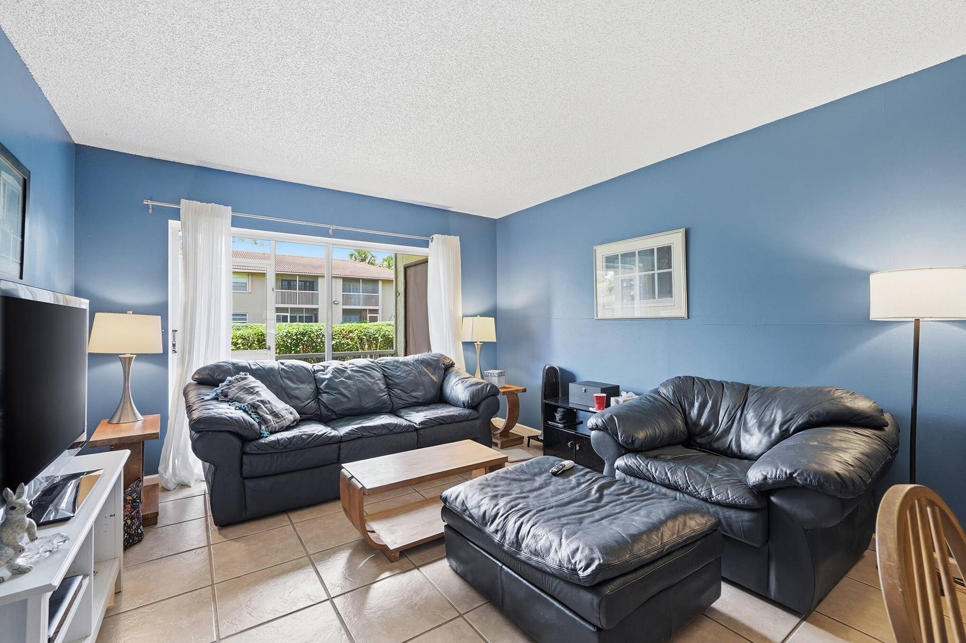 8840 Royal Palm Boulevard, #105-7, Coral Springs, FL 33065 Living Room