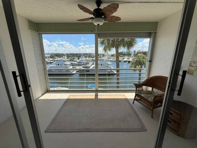 29 Yacht Club Drive, #304, North Palm Beach, FL 33408 012-29YachtClubDrive-304-NorthPalmBeach-