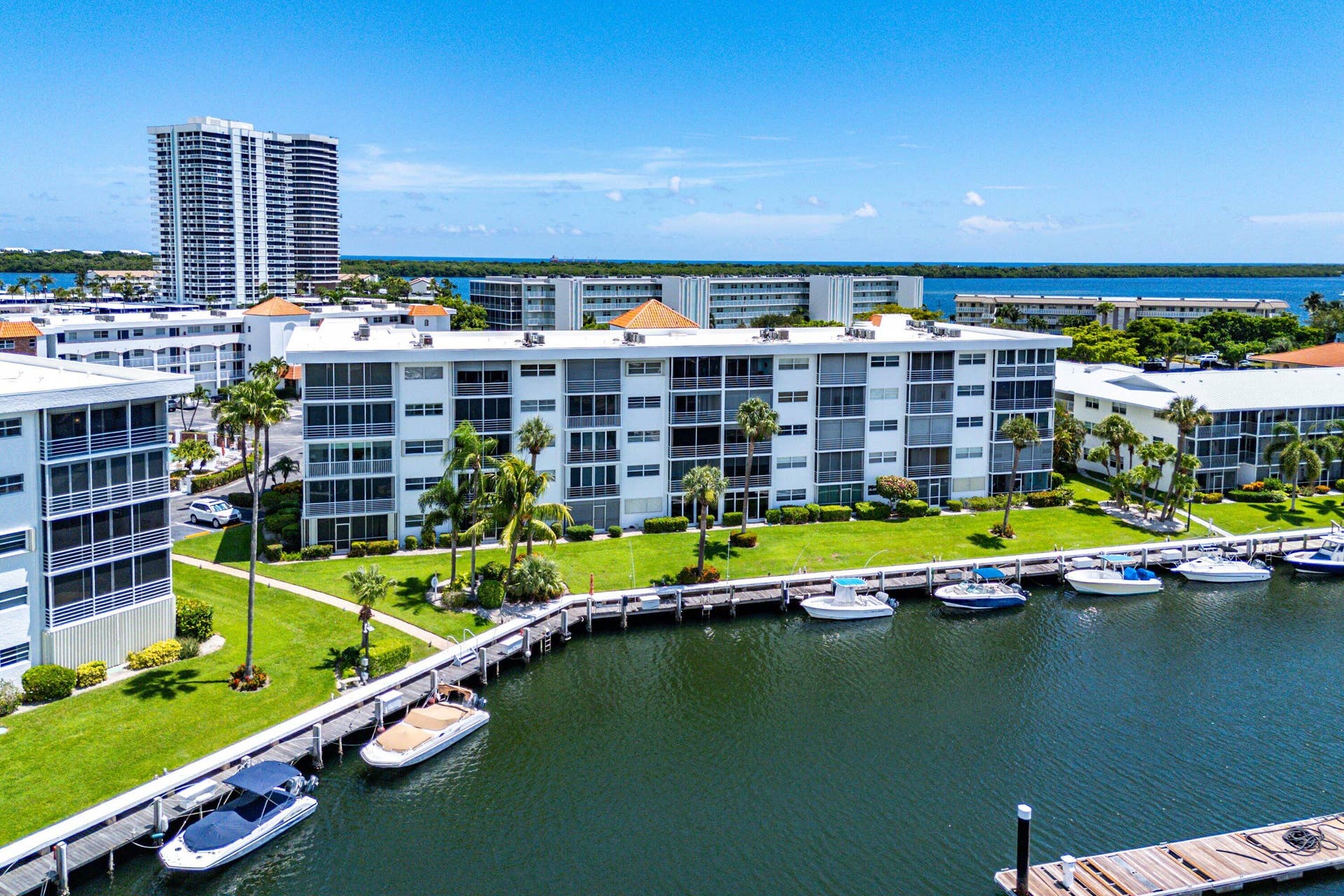29 Yacht Club Drive, #304, North Palm Beach, FL 33408 051-29YachtClubDrive-304-NorthPalmBeach-