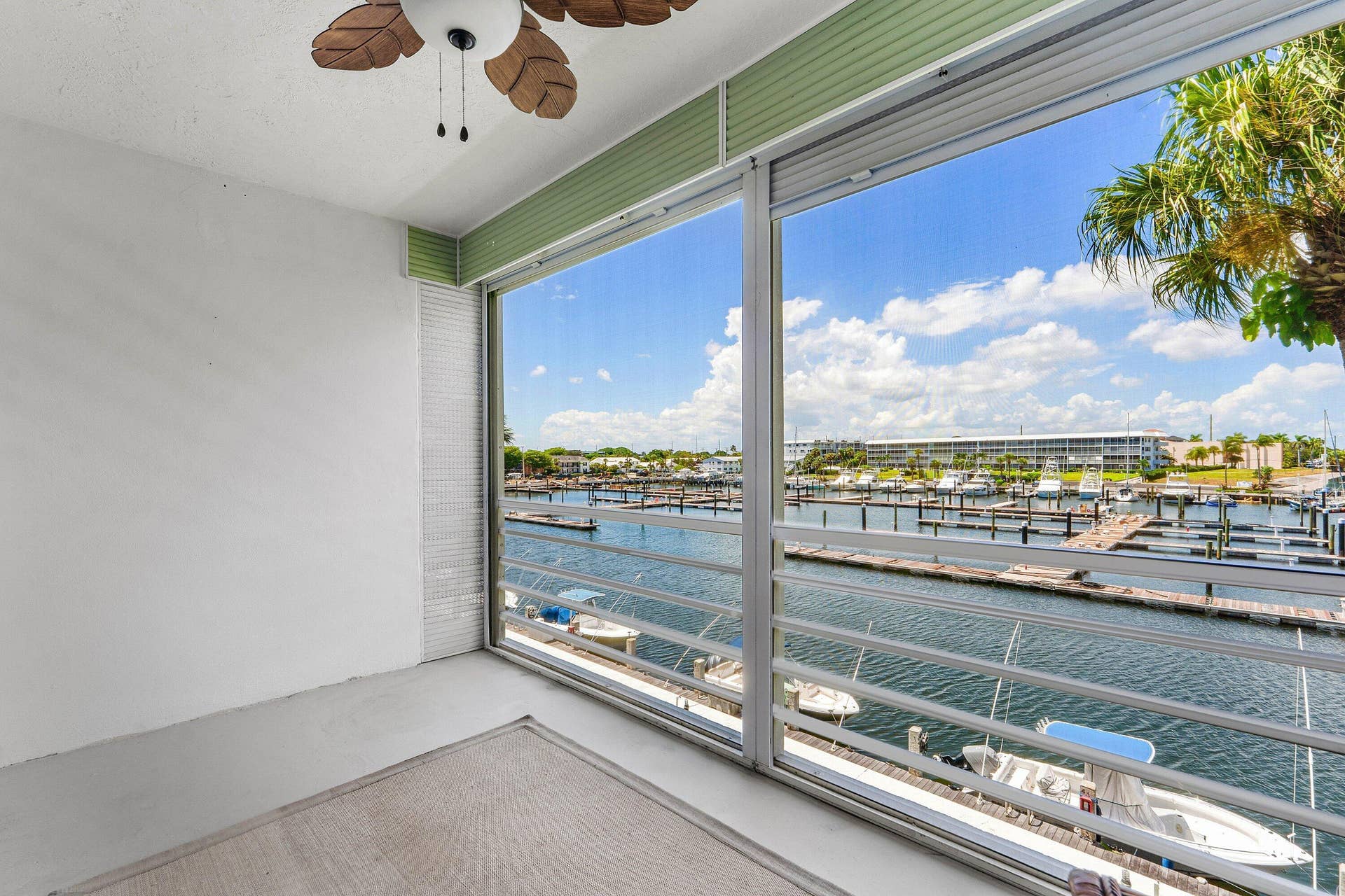 29 Yacht Club Drive, #304, North Palm Beach, FL 33408 026-29YachtClubDrive-304-NorthPalmBeach-
