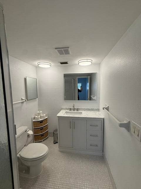 29 Yacht Club Drive, #304, North Palm Beach, FL 33408 015-29YachtClubDrive-304-NorthPalmBeach-