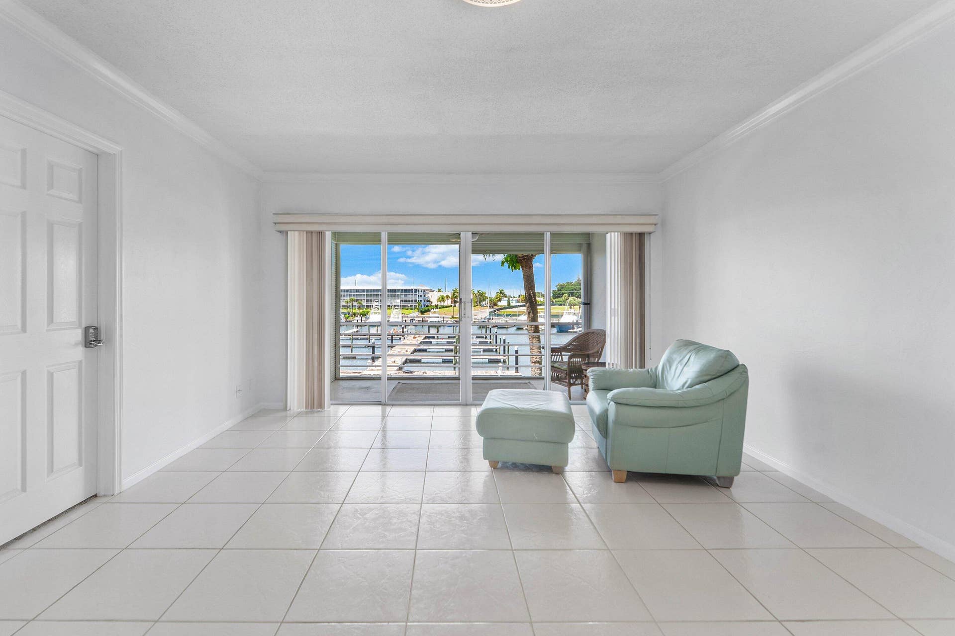 29 Yacht Club Drive, #304, North Palm Beach, FL 33408 005-29YachtClubDrive-304-NorthPalmBeach-
