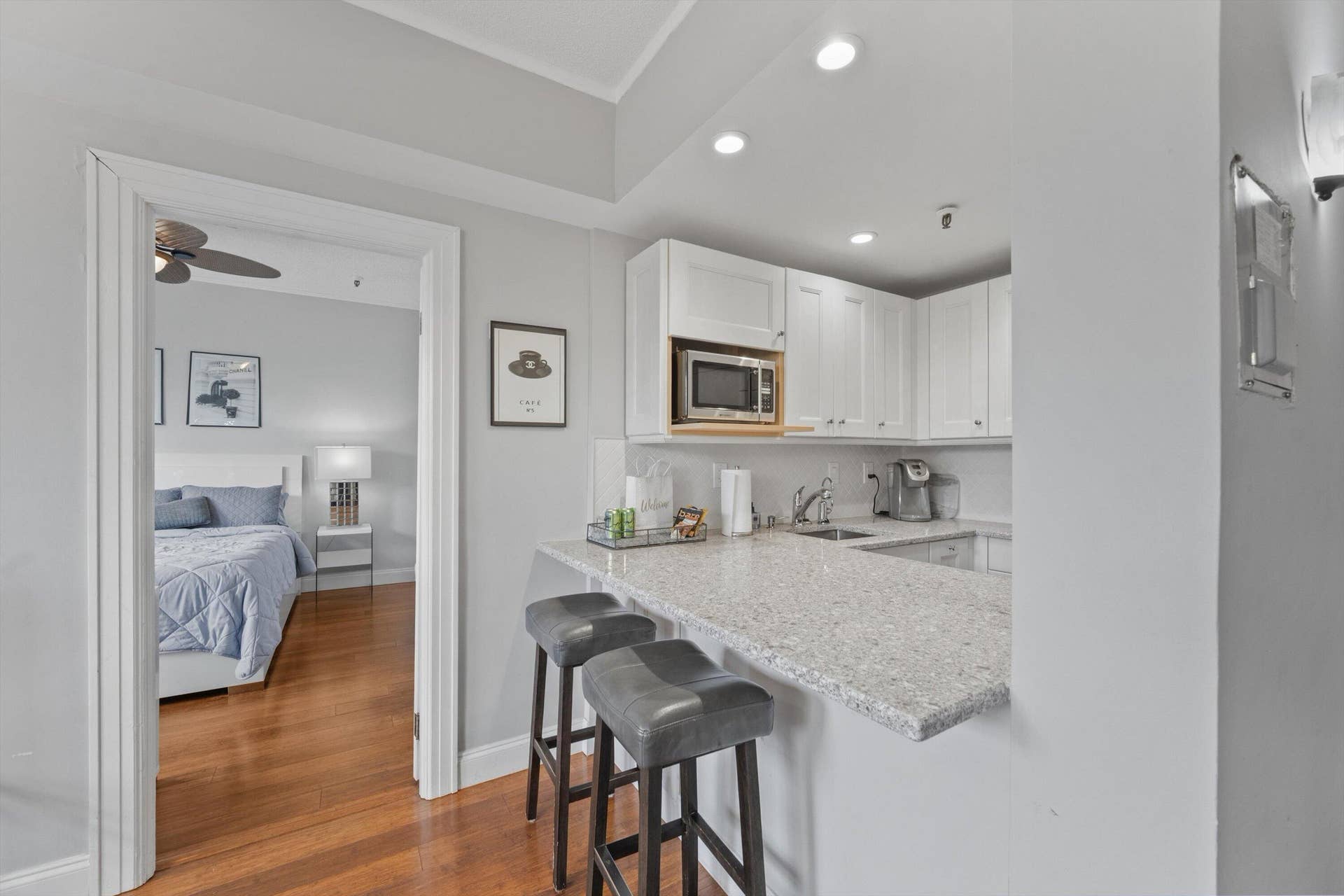 235 Sunrise Avenue, #3232, Palm Beach, FL 33480 09-DSC_4758