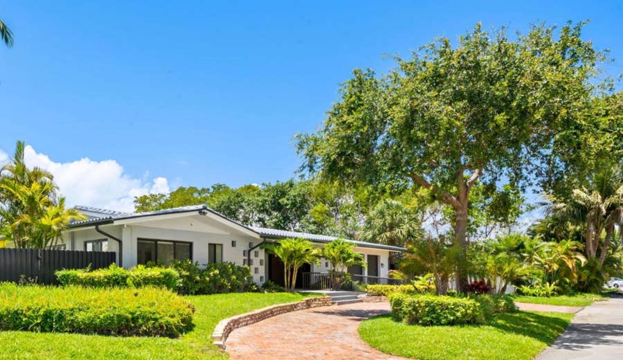 Property photo for 2811 NE 53rd Court, Lighthouse Point, FL
