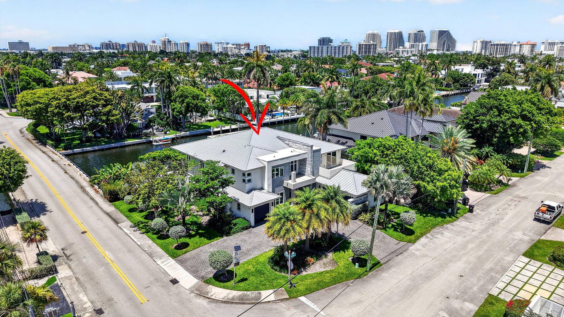 39 Pelican Drive, Fort Lauderdale, FL 33301 99-web-or-mls-DJI_20260520141237_0058_D
