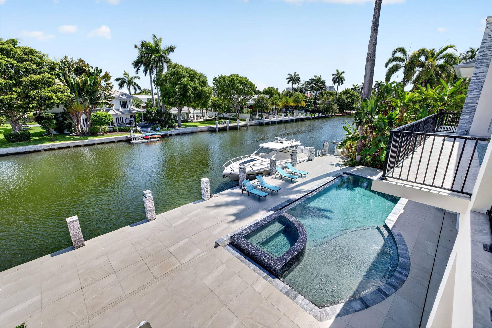 39 Pelican Drive, Fort Lauderdale, FL 33301 51-web-or-mls-a699A9588