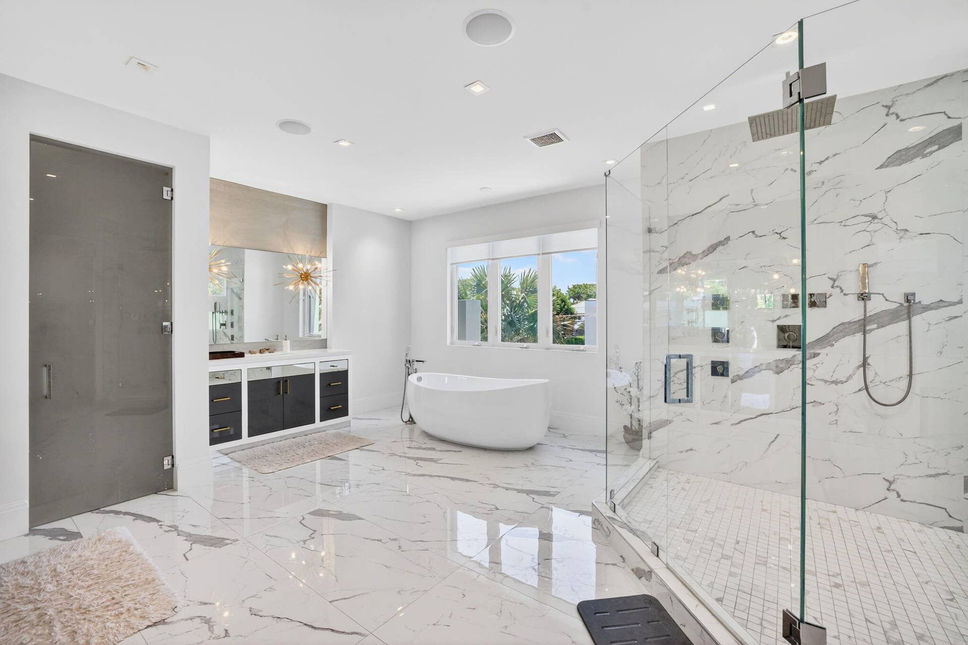 39 Pelican Drive, Fort Lauderdale, FL 33301 42-web-or-mls-a699A9663