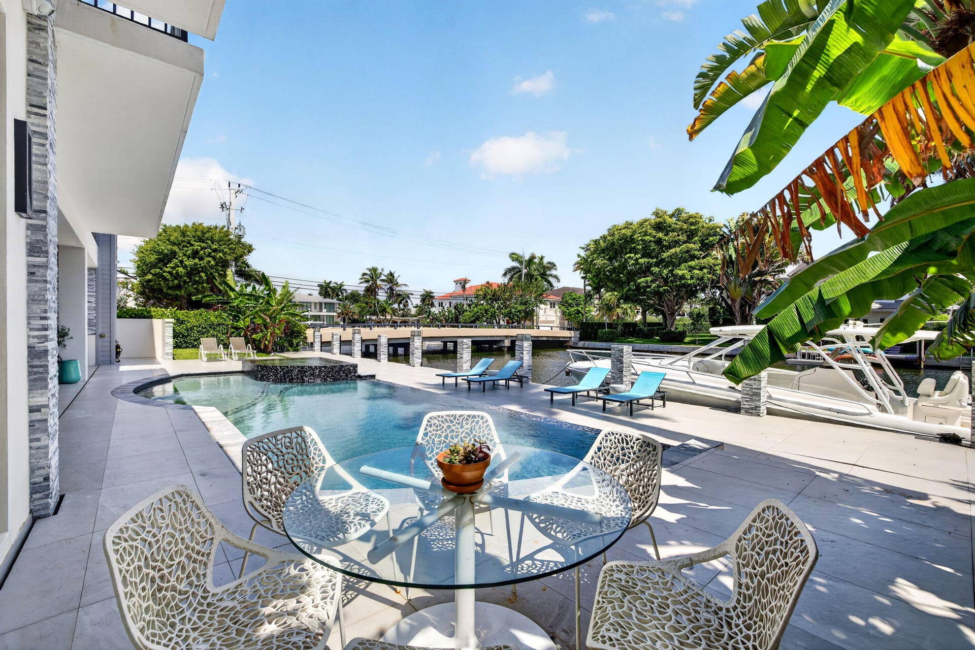 39 Pelican Drive, Fort Lauderdale, FL 33301 91-web-or-mls-a699A9948