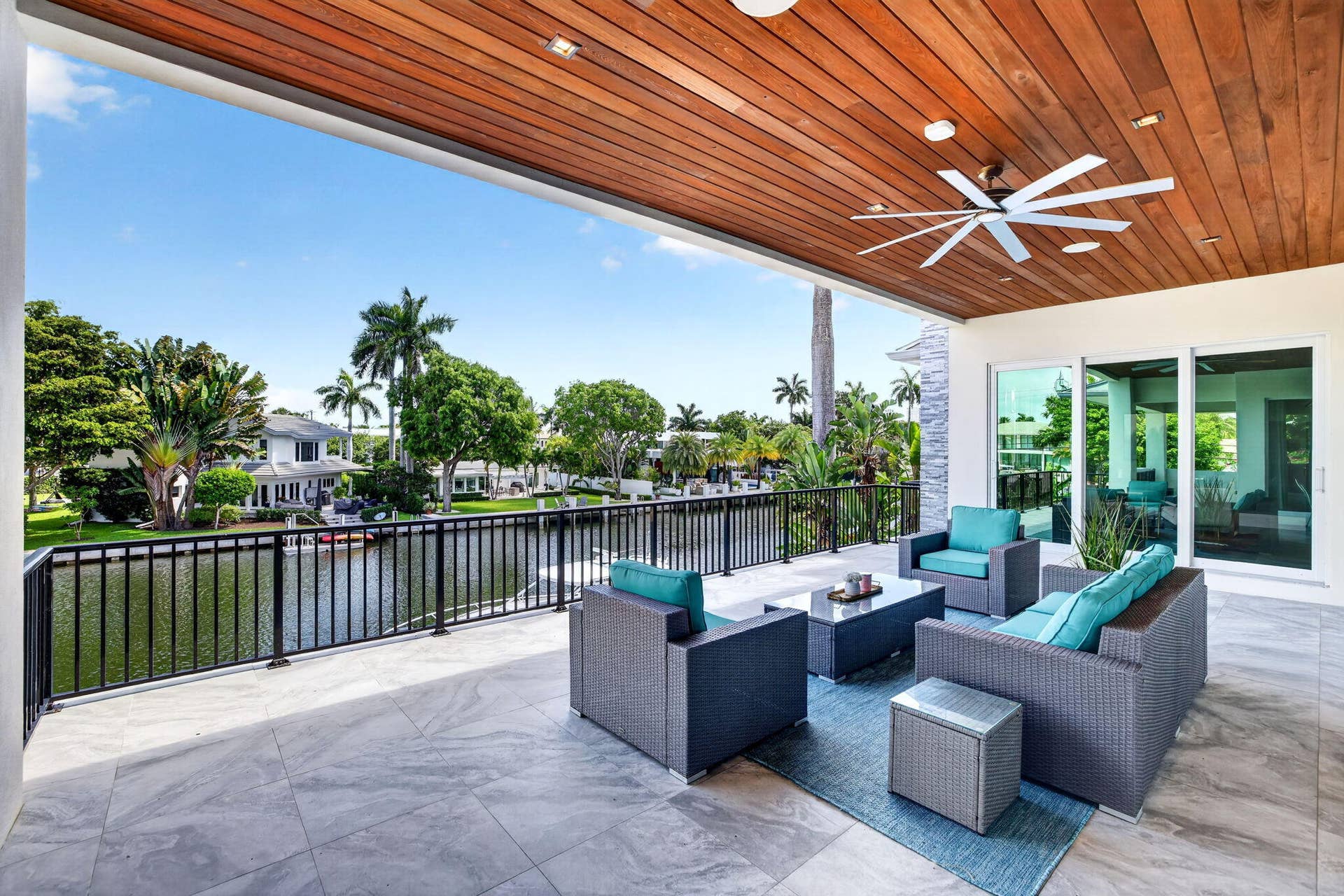 39 Pelican Drive, Fort Lauderdale, FL 33301 52-web-or-mls-a699A9603