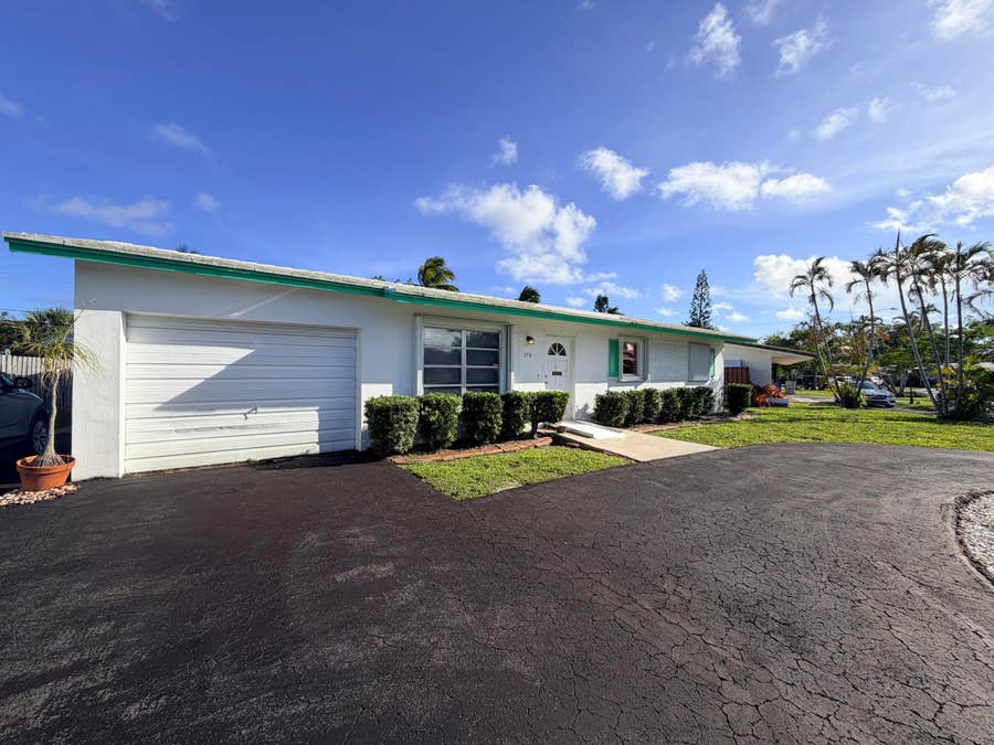 Property photo for 270 SE 6th Street, Pompano Beach, FL