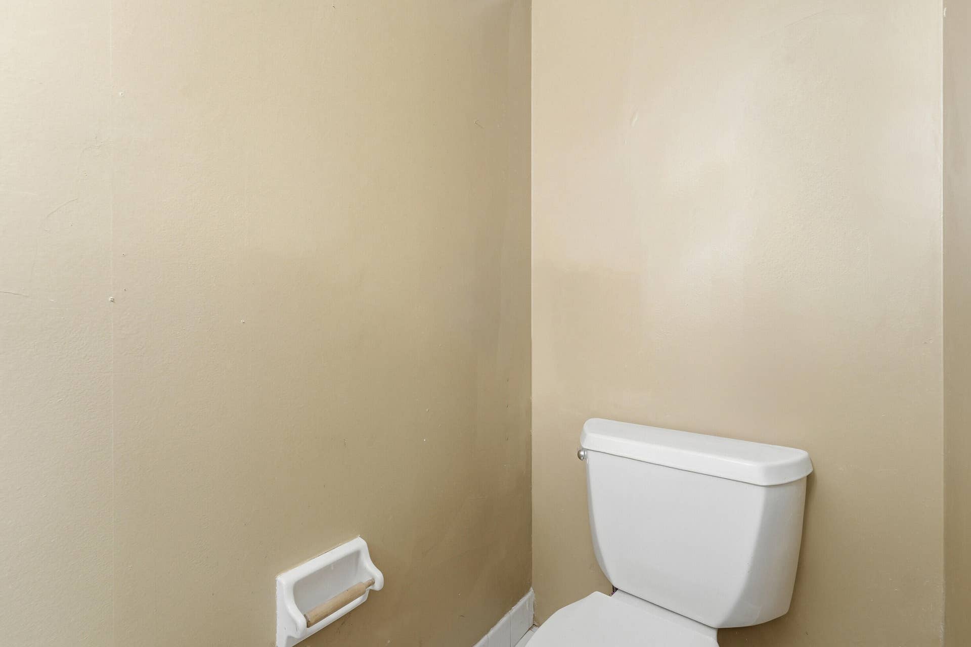 640 Tennis Club Drive, #103, Fort Lauderdale, FL 33311 16_bathroom