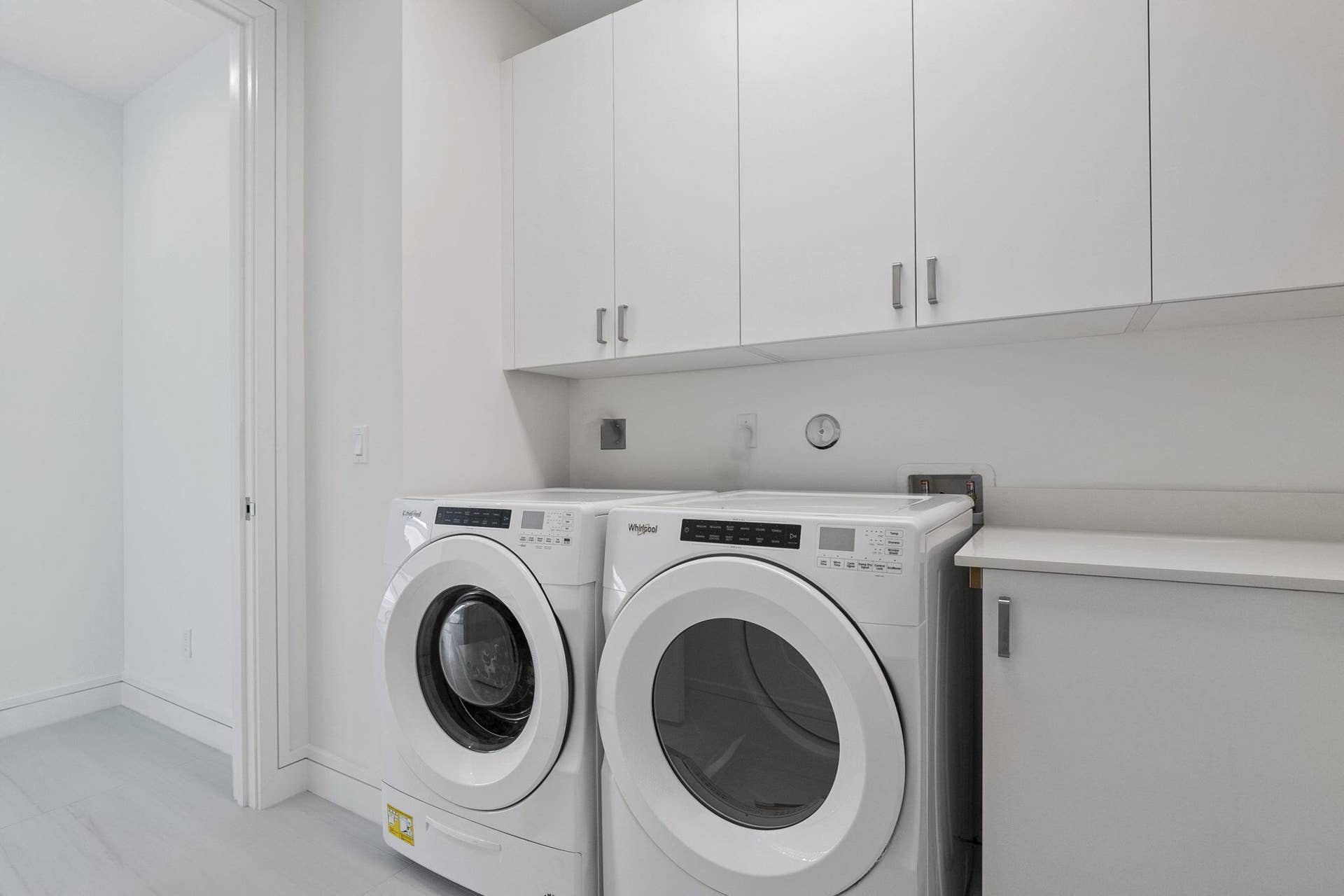 406 LAUNDRY