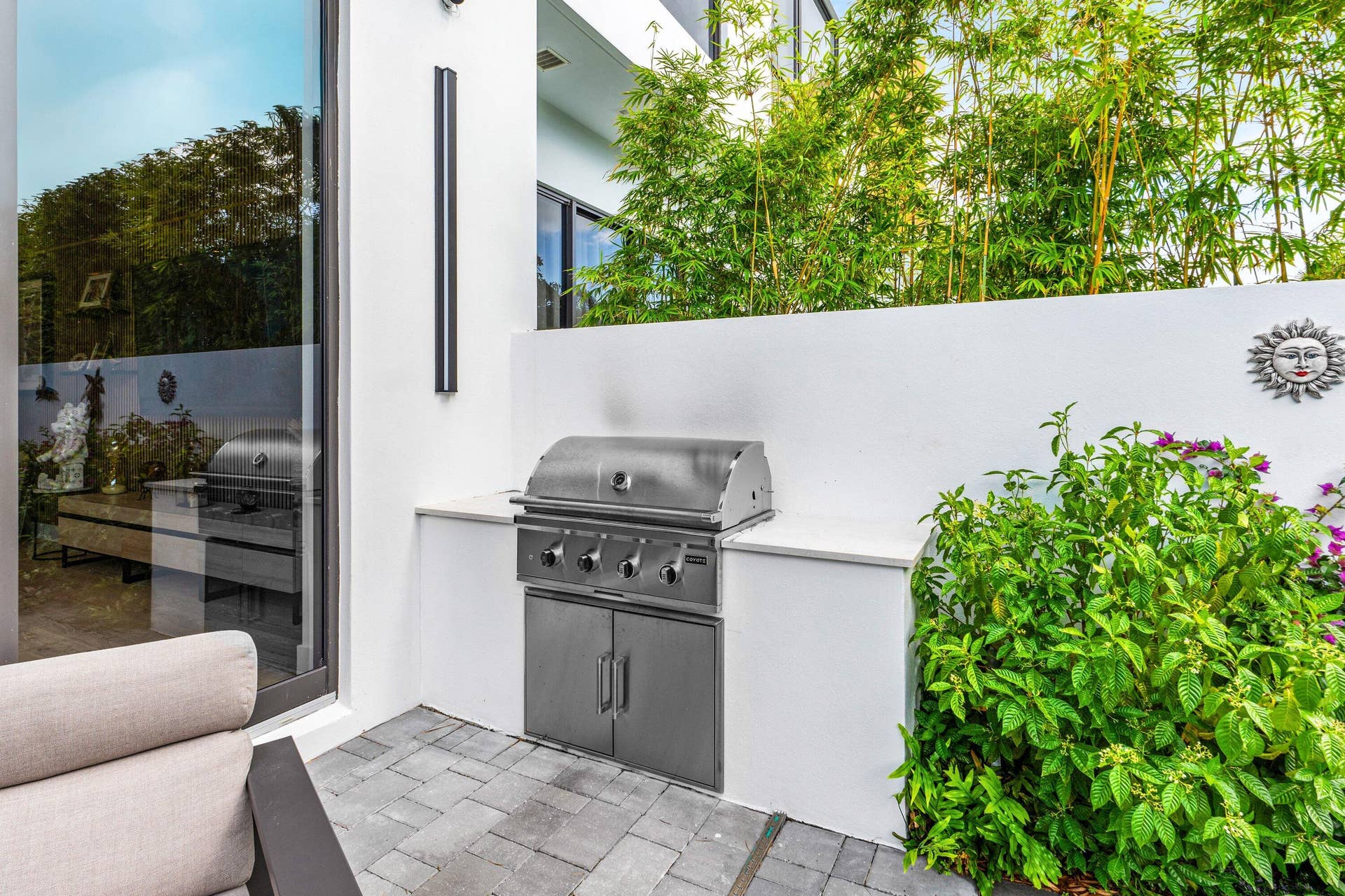 917 NE 8th Avenue, Delray Beach, FL 33483 032-917Northeast8thAvenue-DelrayBeach-FL