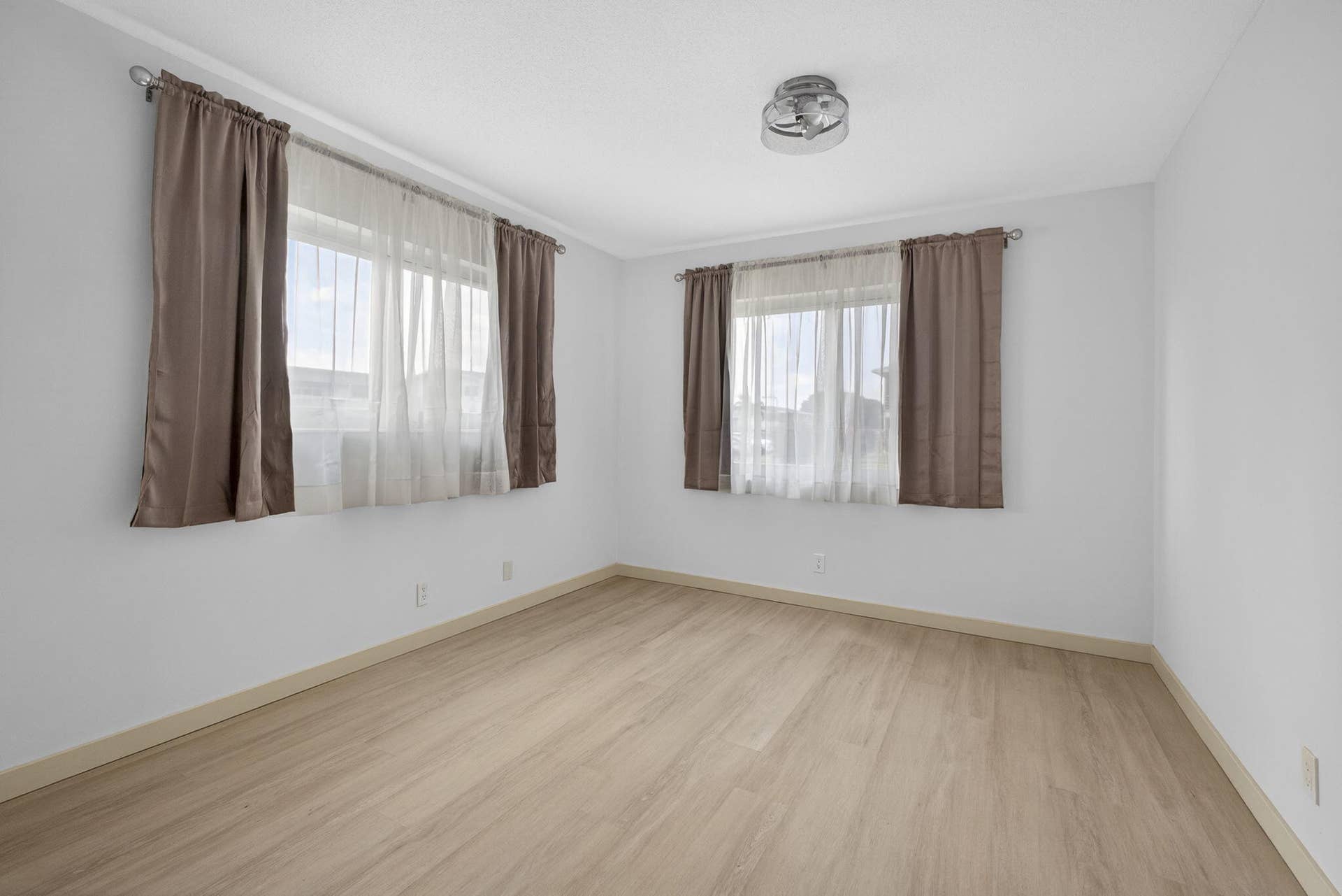 24-web-or-mls-BS1A4143