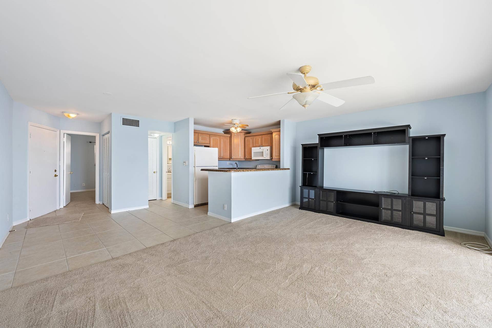 400 Wilma Circle, #206, Riviera Beach, FL 33404 400 Wilma Cir 206-9