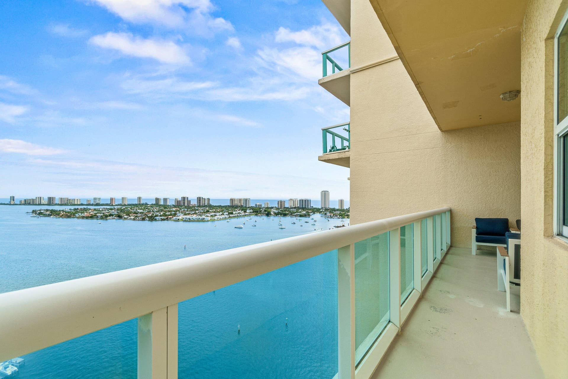 Extened patio w Wide Water Views
