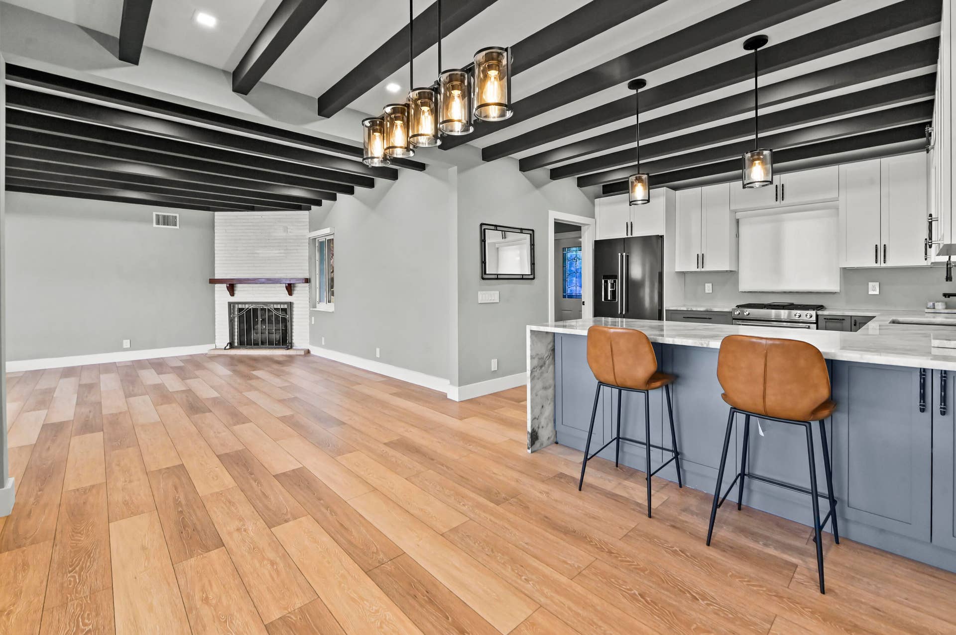 13 Dining area 02