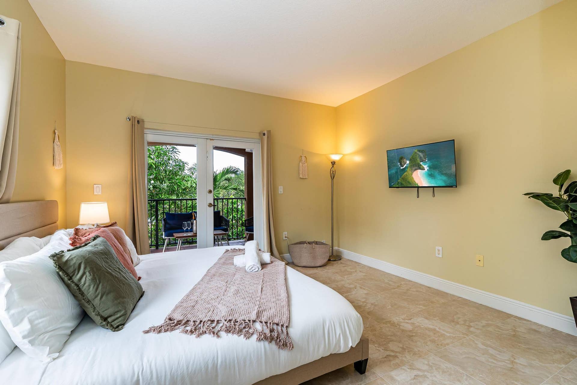 1721 SW 23rd Street, #1721, Fort Lauderdale, FL 33315 DSC05108