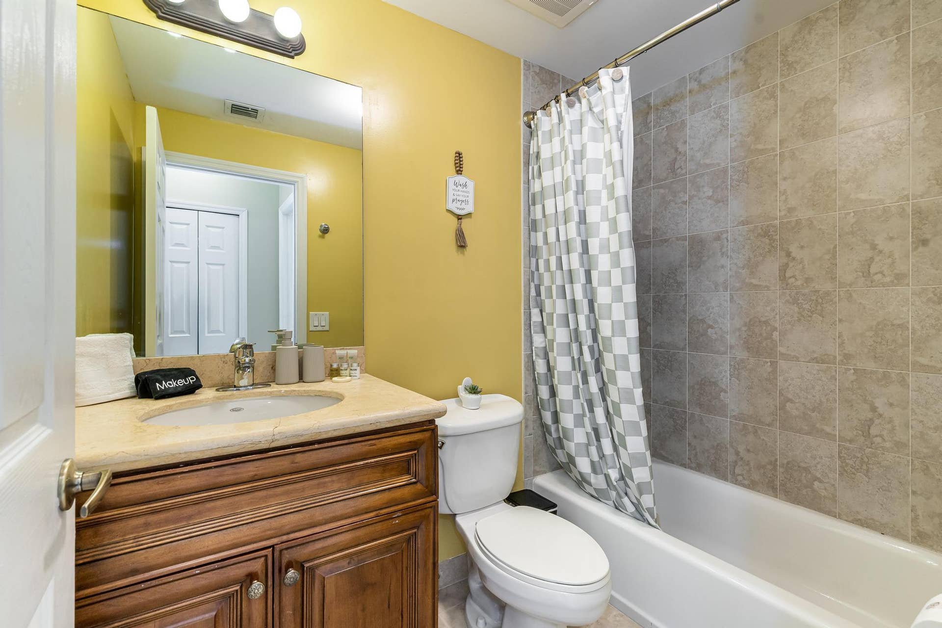 1721 SW 23rd Street, #1721, Fort Lauderdale, FL 33315 DSC05112