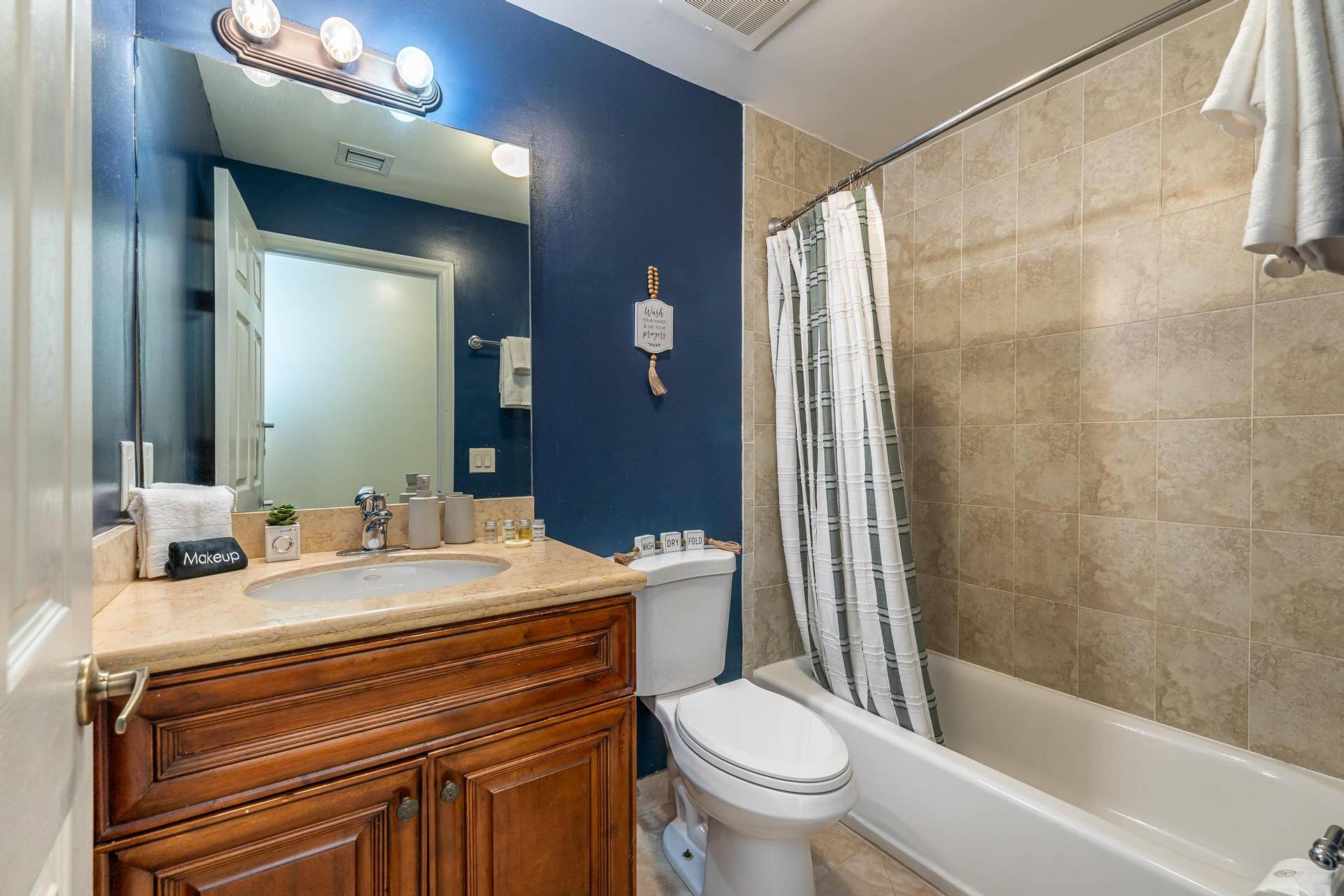 1721 SW 23rd Street, #1721, Fort Lauderdale, FL 33315 DSC05075
