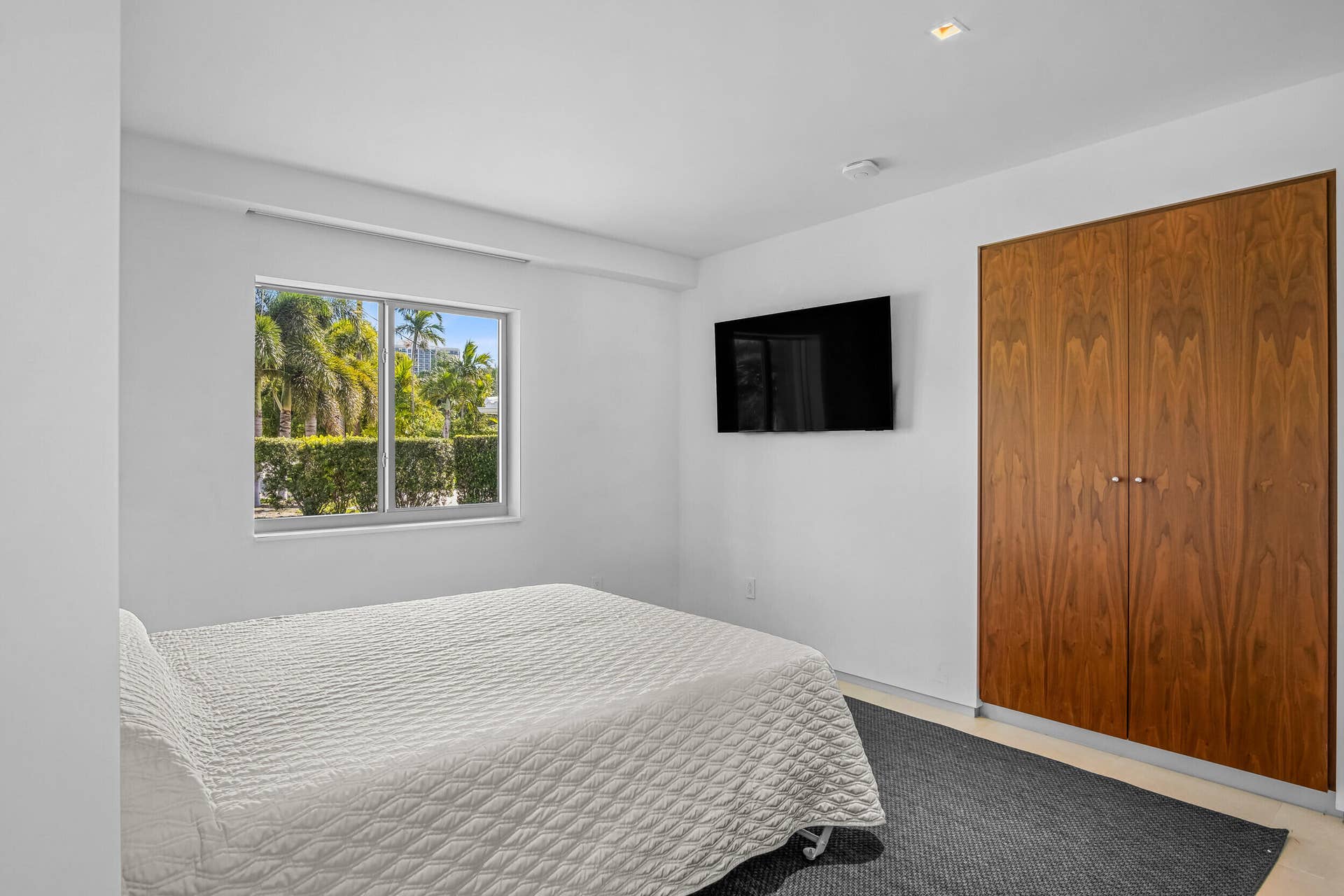 35 Castle Harbor Isle Drive, Fort Lauderdale, FL 33308 30_35 castle-01