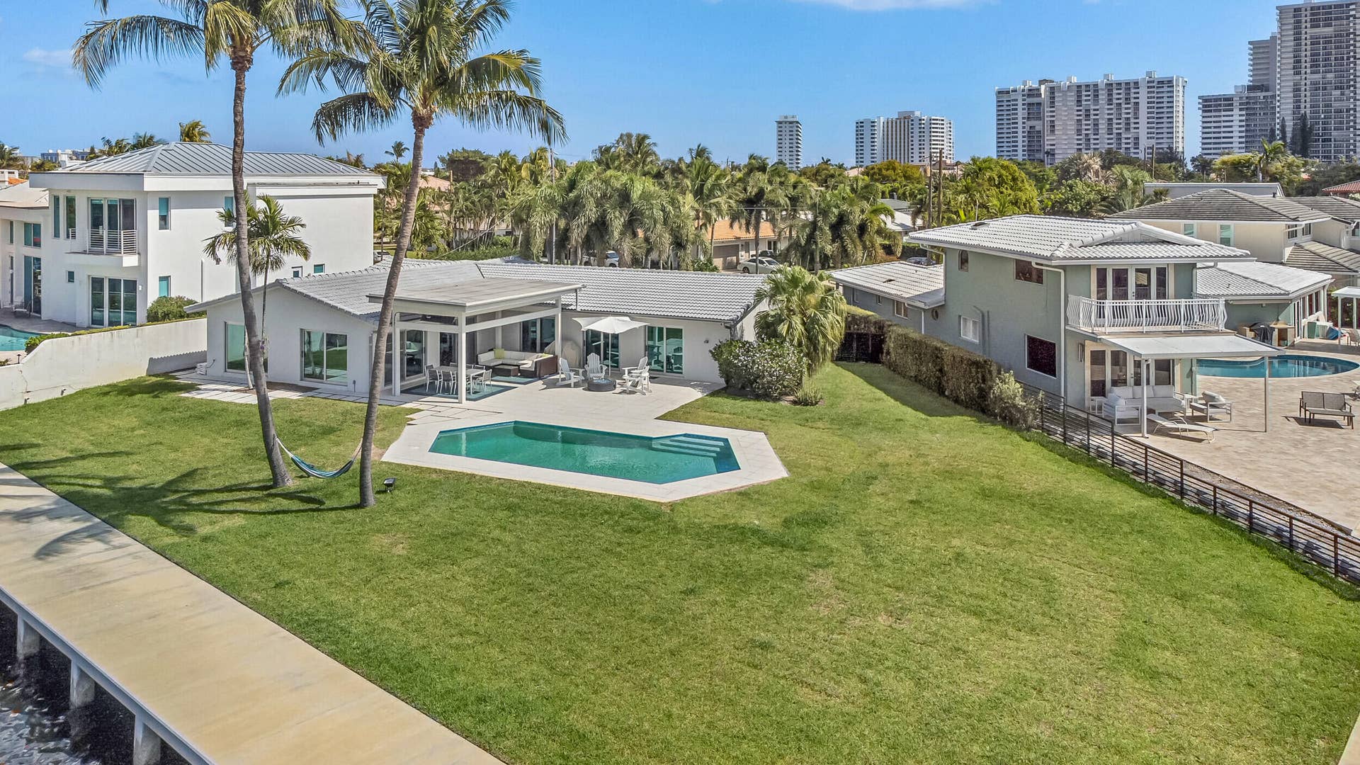 35 Castle Harbor Isle Drive, Fort Lauderdale, FL 33308 35 Castle