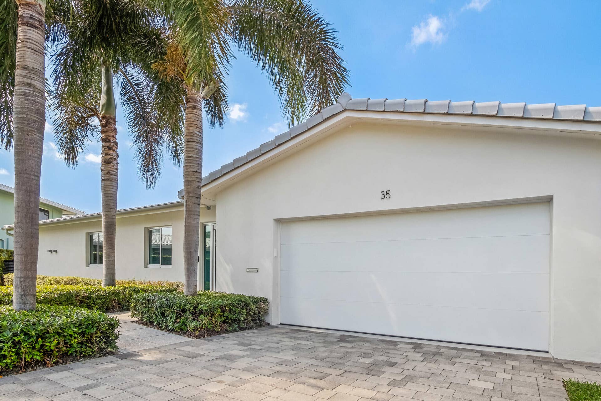 35 Castle Harbor Isle Drive, Fort Lauderdale, FL 33308 35 Castle