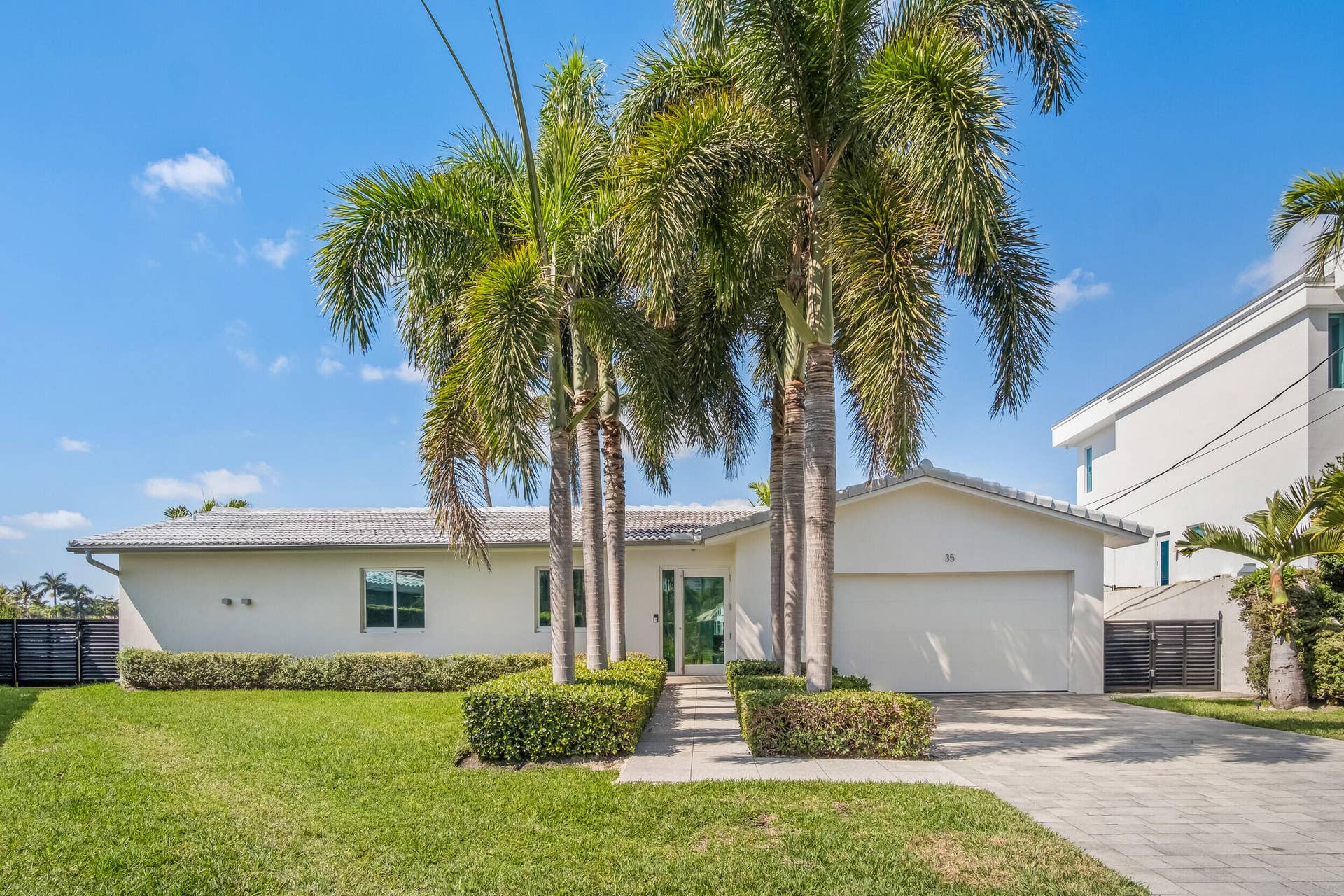 35 Castle Harbor Isle Drive, Fort Lauderdale, FL 33308 35 Castle