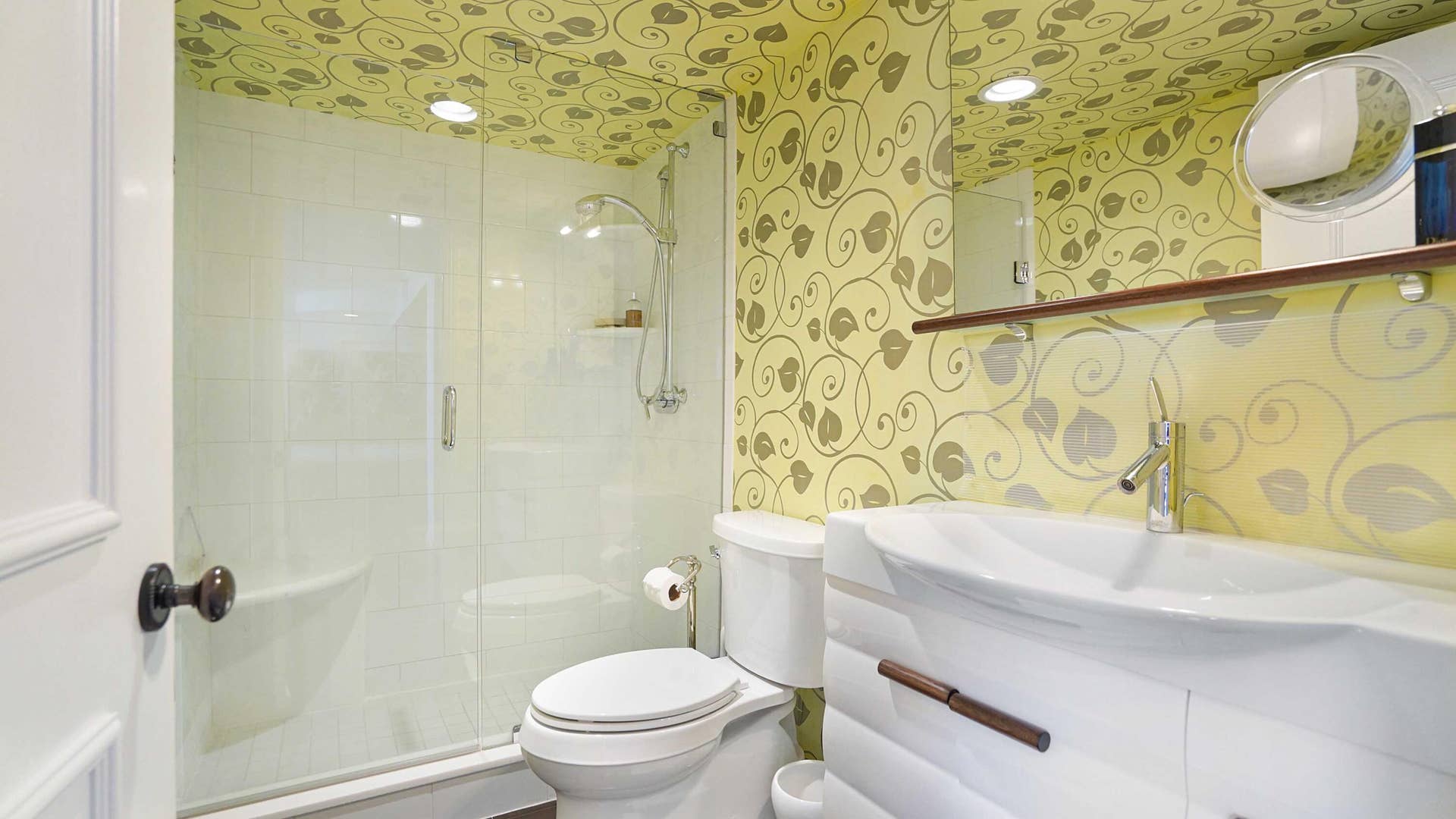 2697 N Ocean Boulevard, #F-505, Boca Raton, FL 33431 yacht-and-racquet-club-boca-raton-tennis