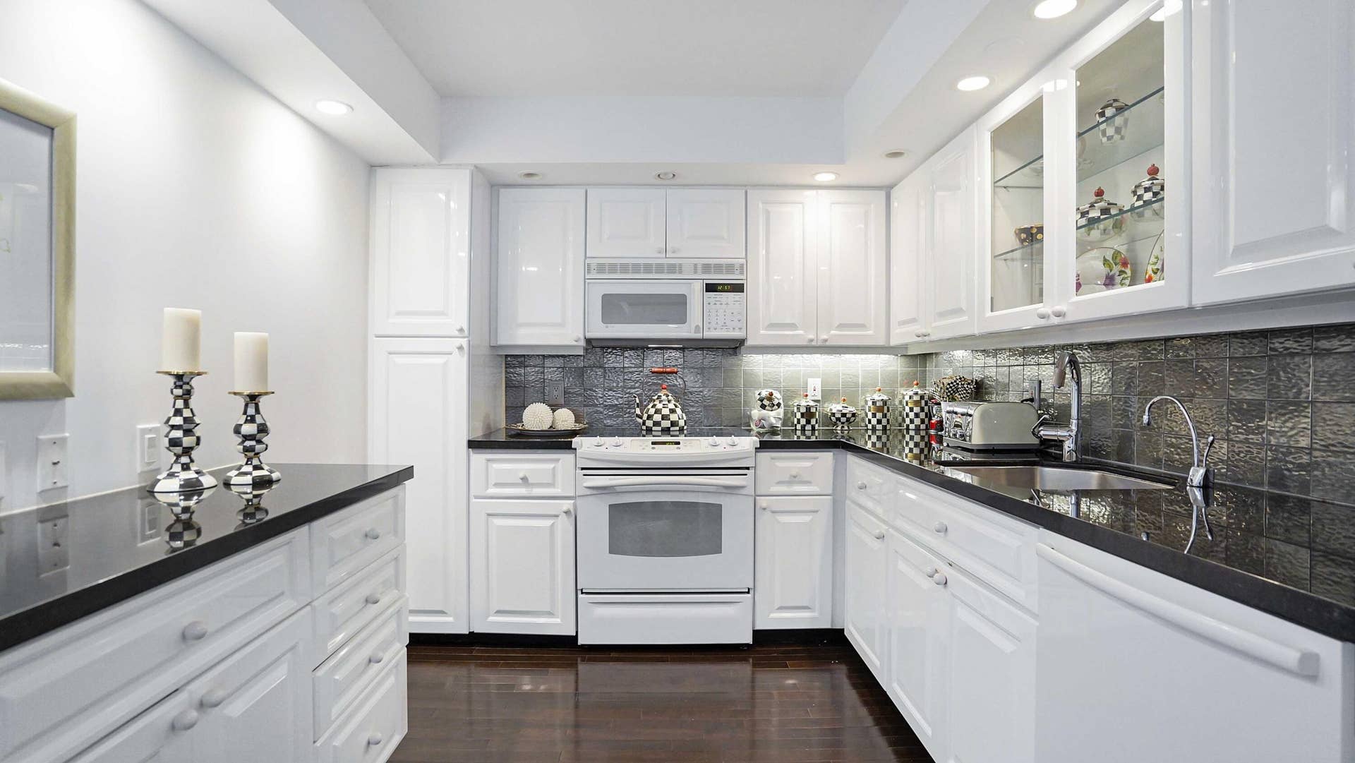2697 N Ocean Boulevard, #F-505, Boca Raton, FL 33431 boca-raton-505f-modern-lines.jpg